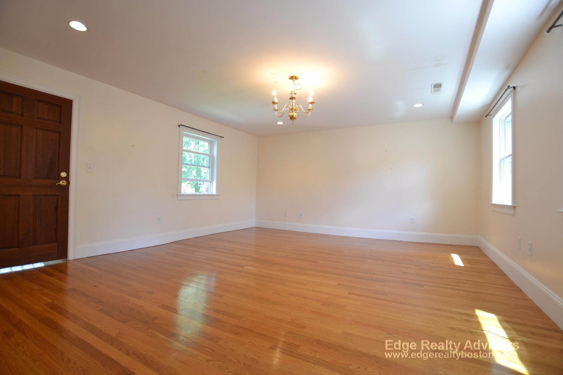 2 bed, 1 bath apartment for rent at 39 Bigelow St Unit 2, Brighton — photo 8 of 9
