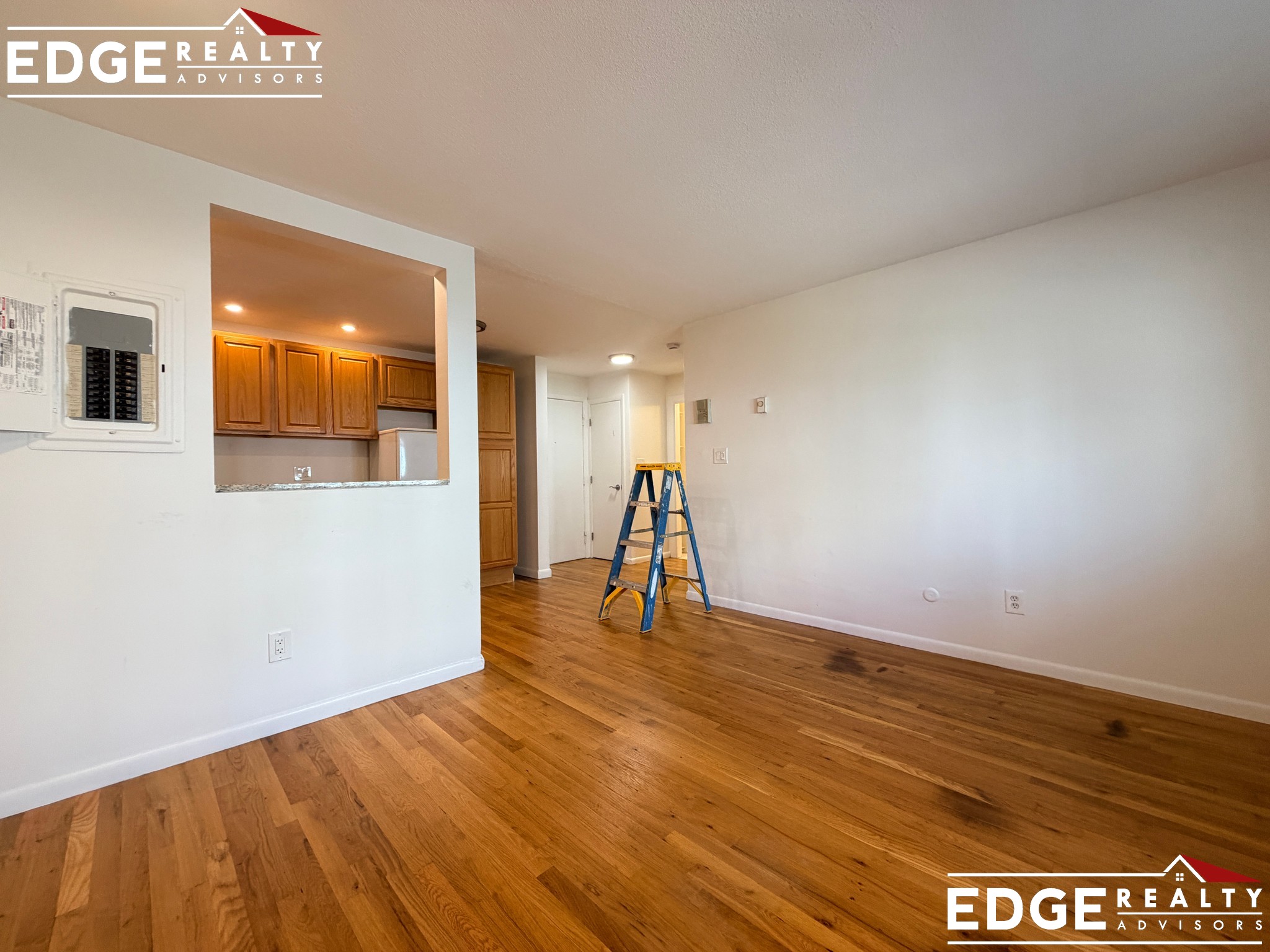 Photos of apartment on Euston Rd.,Boston MA 02135