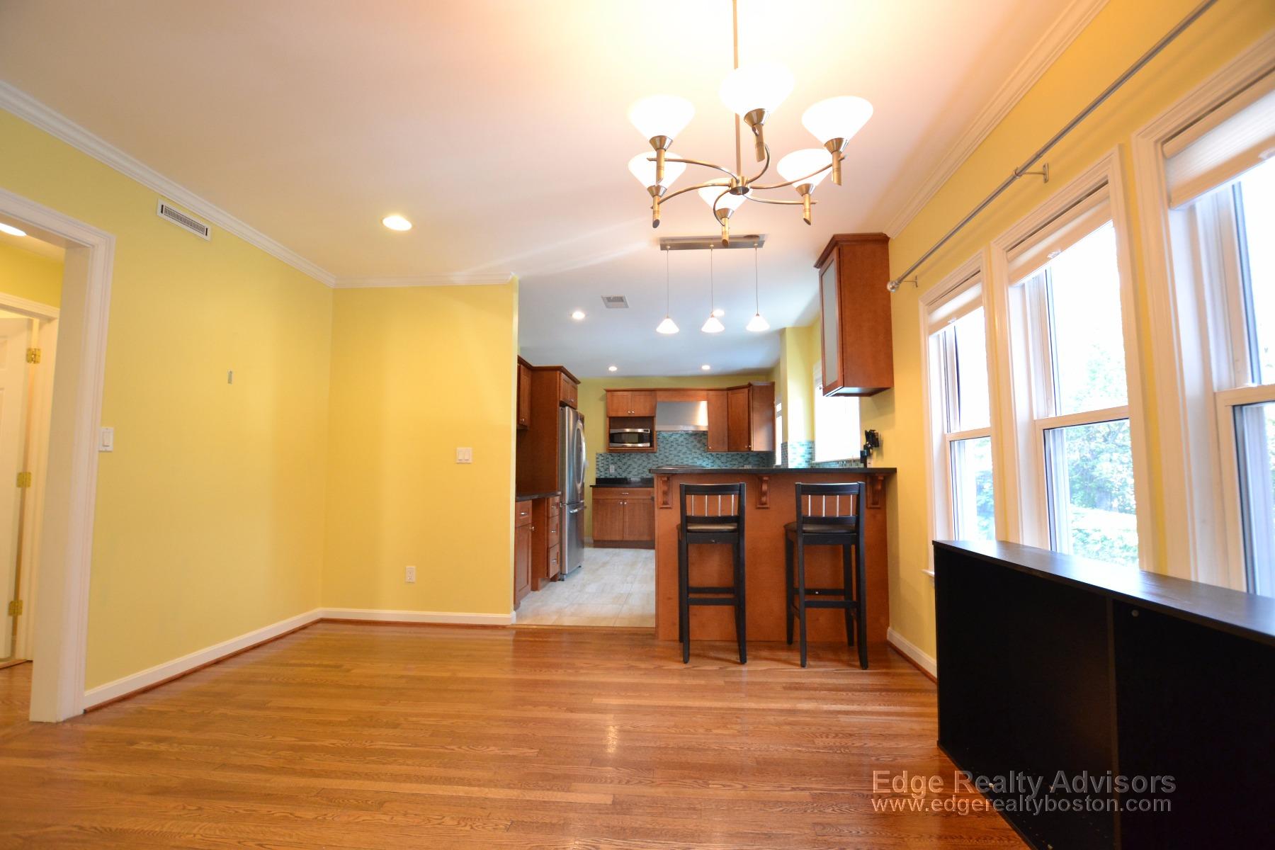 3 bed, 2 bath apartment for rent at 123 Lanark Rd Unit 1, Brighton — photo 4 of 13