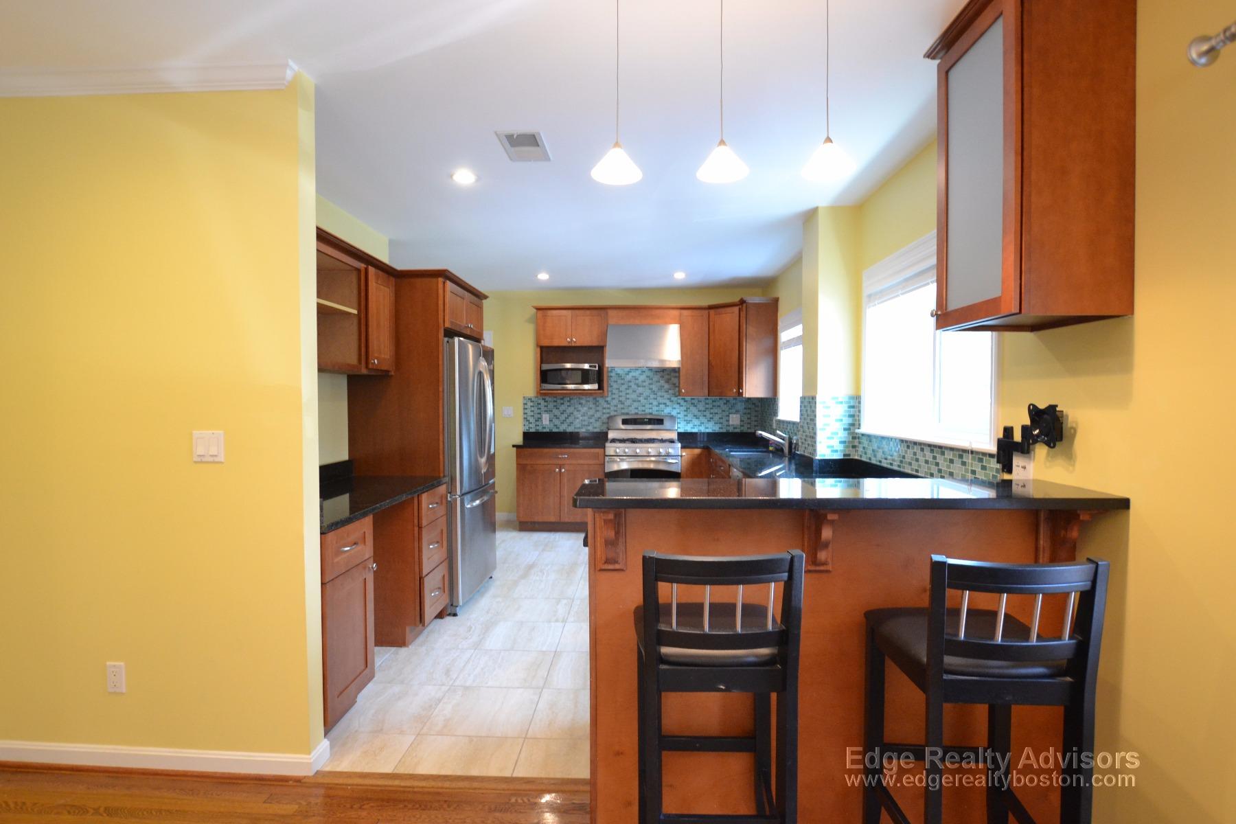 3 bed, 2 bath apartment for rent at 123 Lanark Rd Unit 1, Brighton — photo 5 of 13