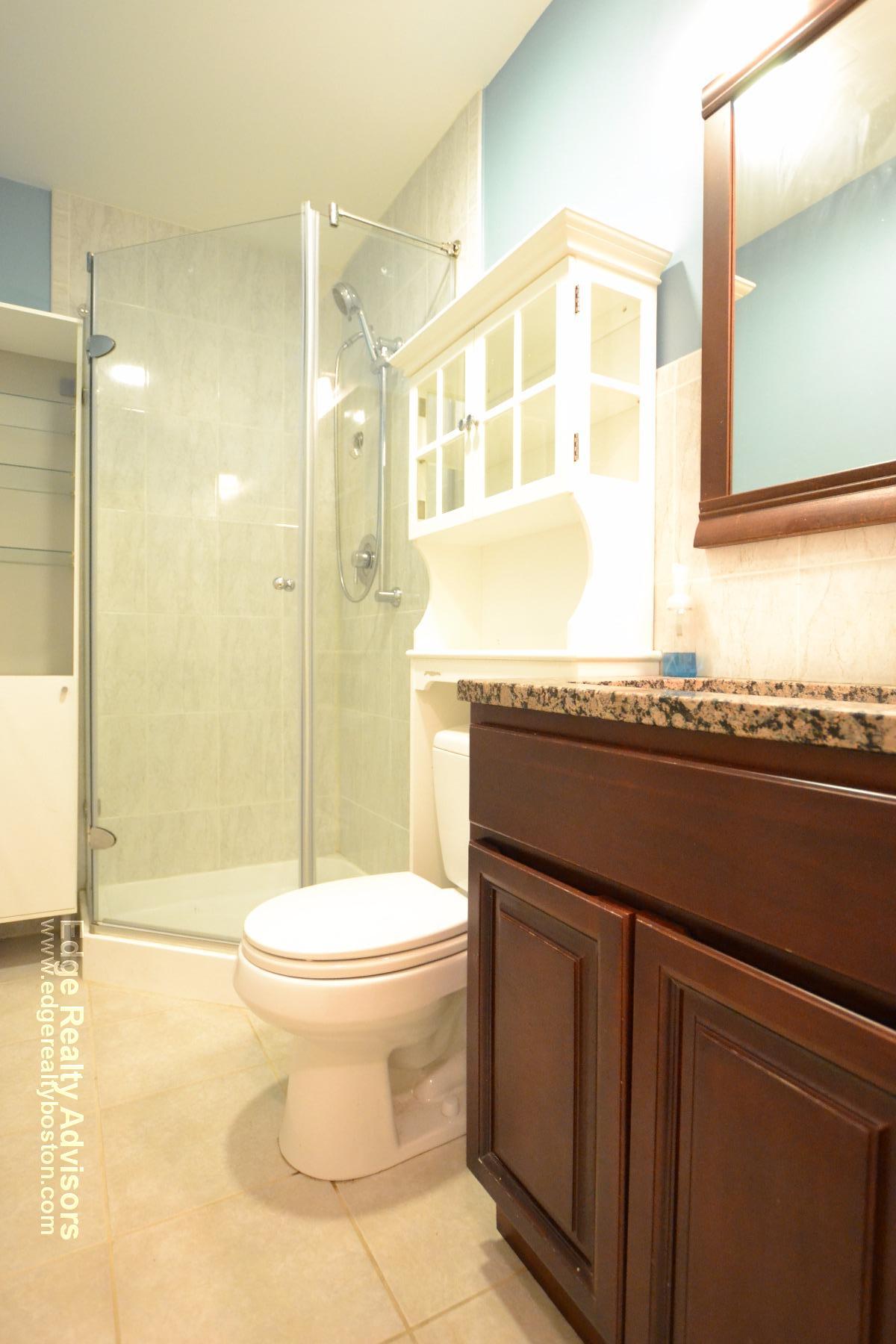 3 bed, 2 bath apartment for rent at 123 Lanark Rd Unit 1, Brighton — photo 9 of 13