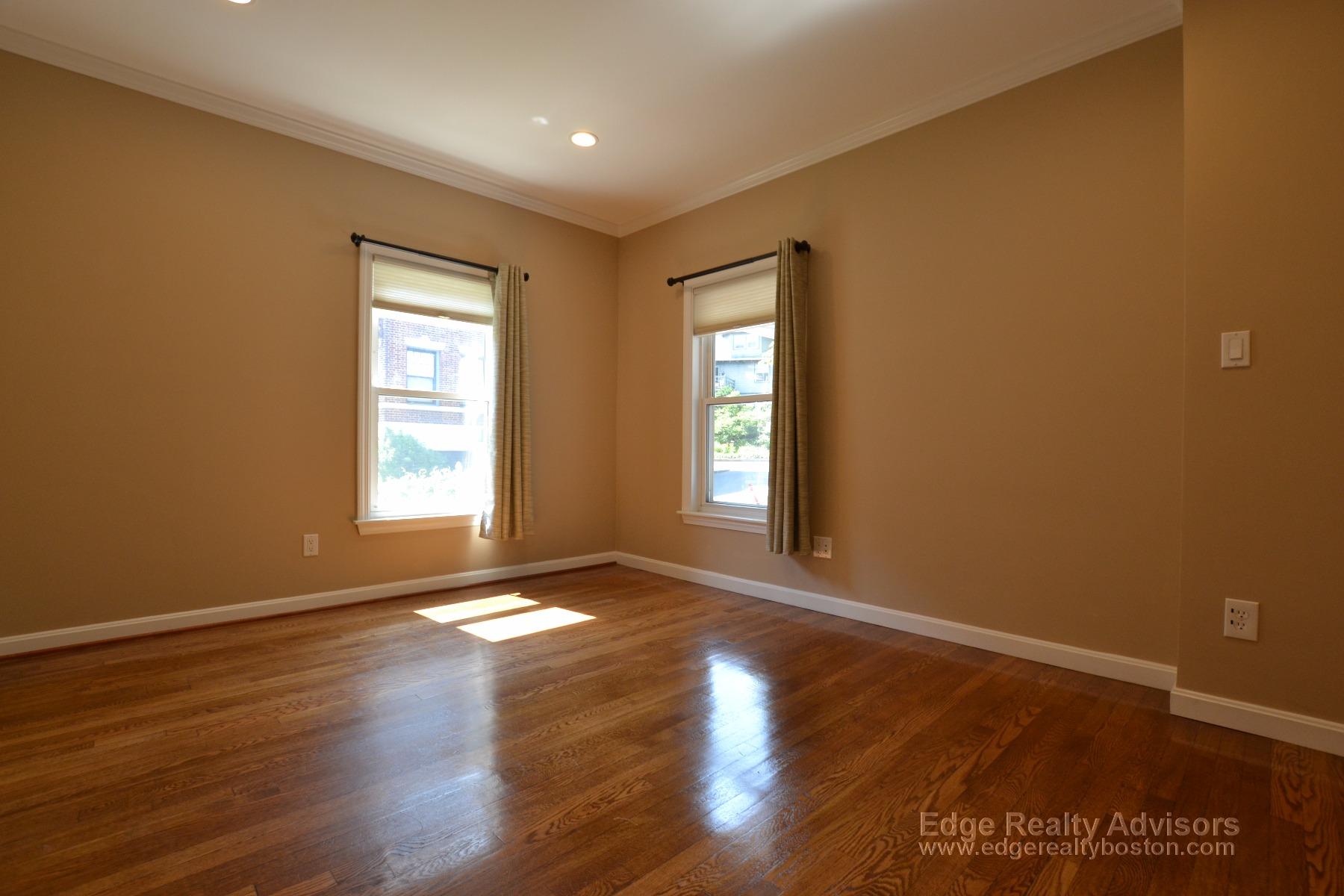3 bed, 2 bath apartment for rent at 123 Lanark Rd Unit 1, Brighton — photo 10 of 13