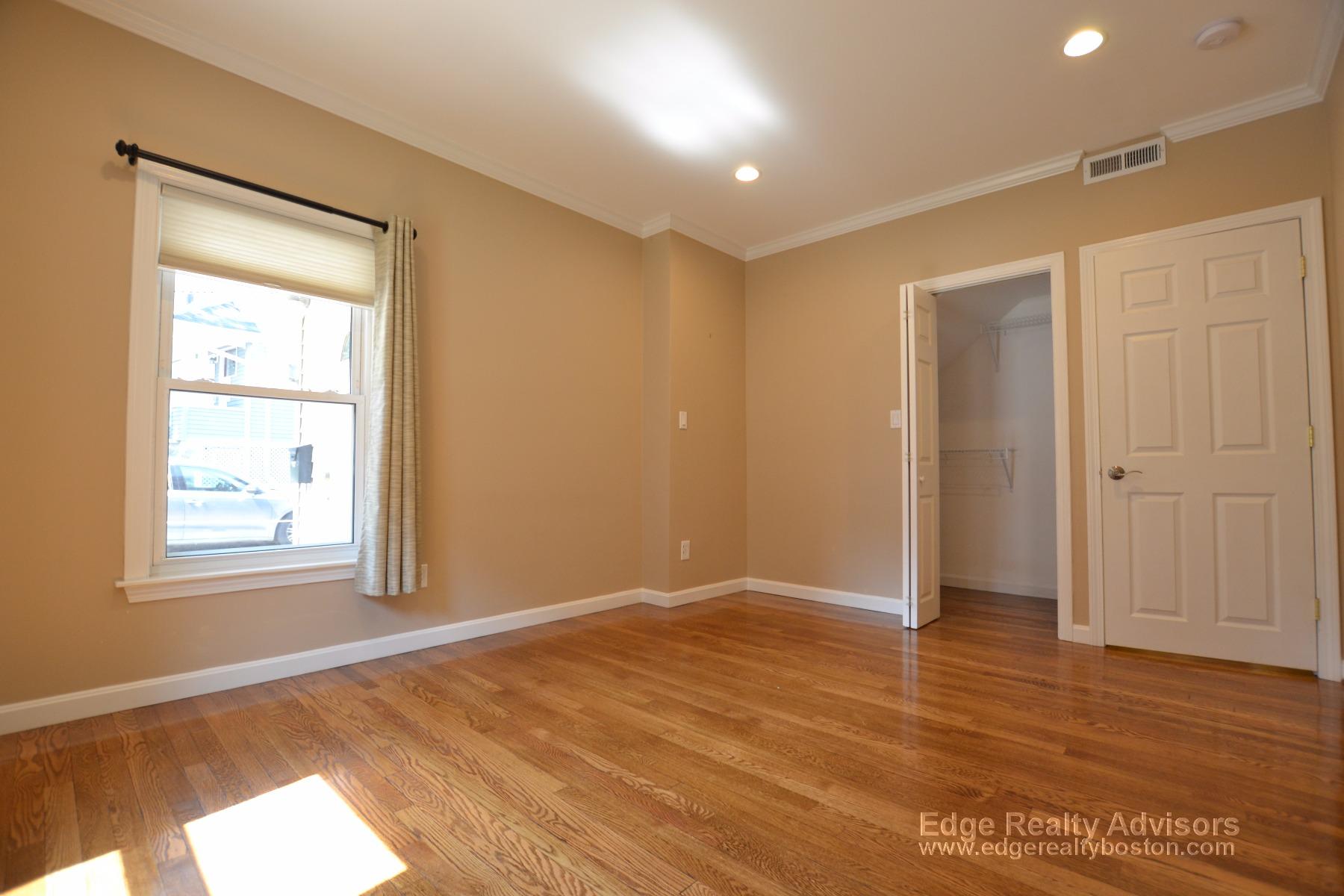 3 bed, 2 bath apartment for rent at 123 Lanark Rd Unit 1, Brighton — photo 11 of 13
