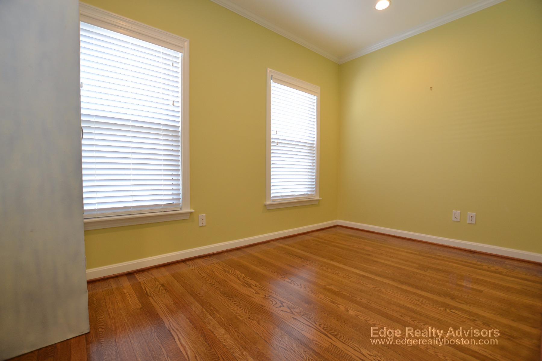 3 bed, 2 bath apartment for rent at 123 Lanark Rd Unit 1, Brighton — photo 12 of 13