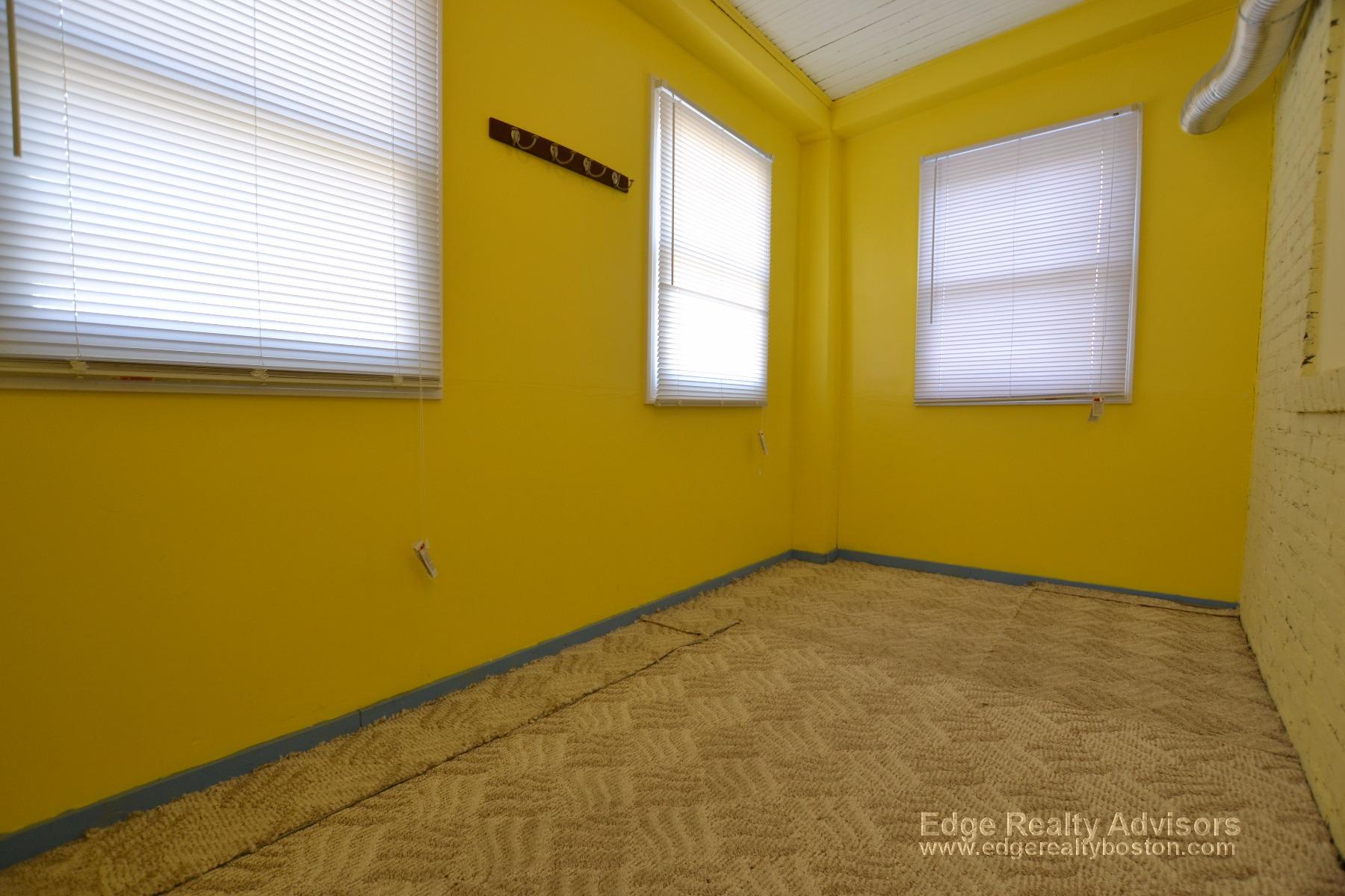 3 bed, 2 bath apartment for rent at 123 Lanark Rd Unit 1, Brighton — photo 13 of 13