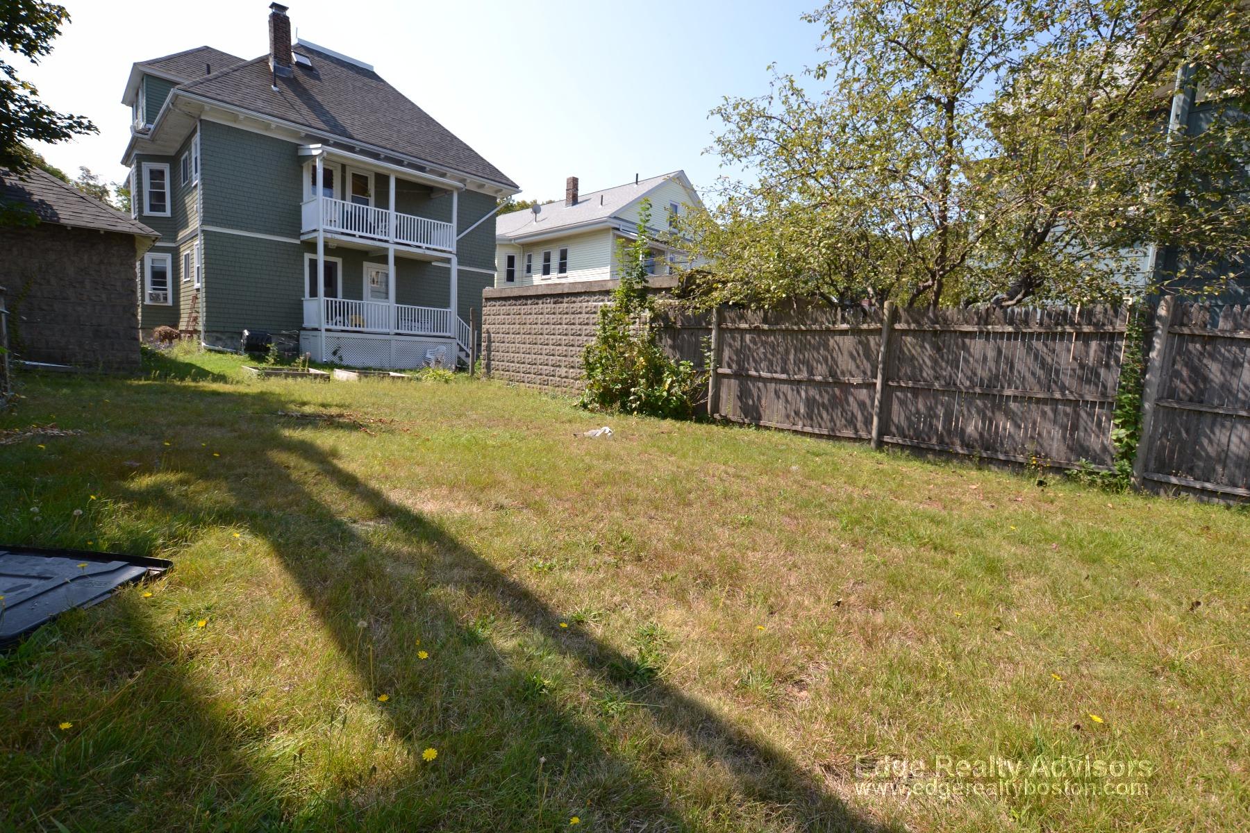 3 bed, 2 bath apartment for rent at 22 Lyne Rd Unit 2, Brighton — photo 14 of 14