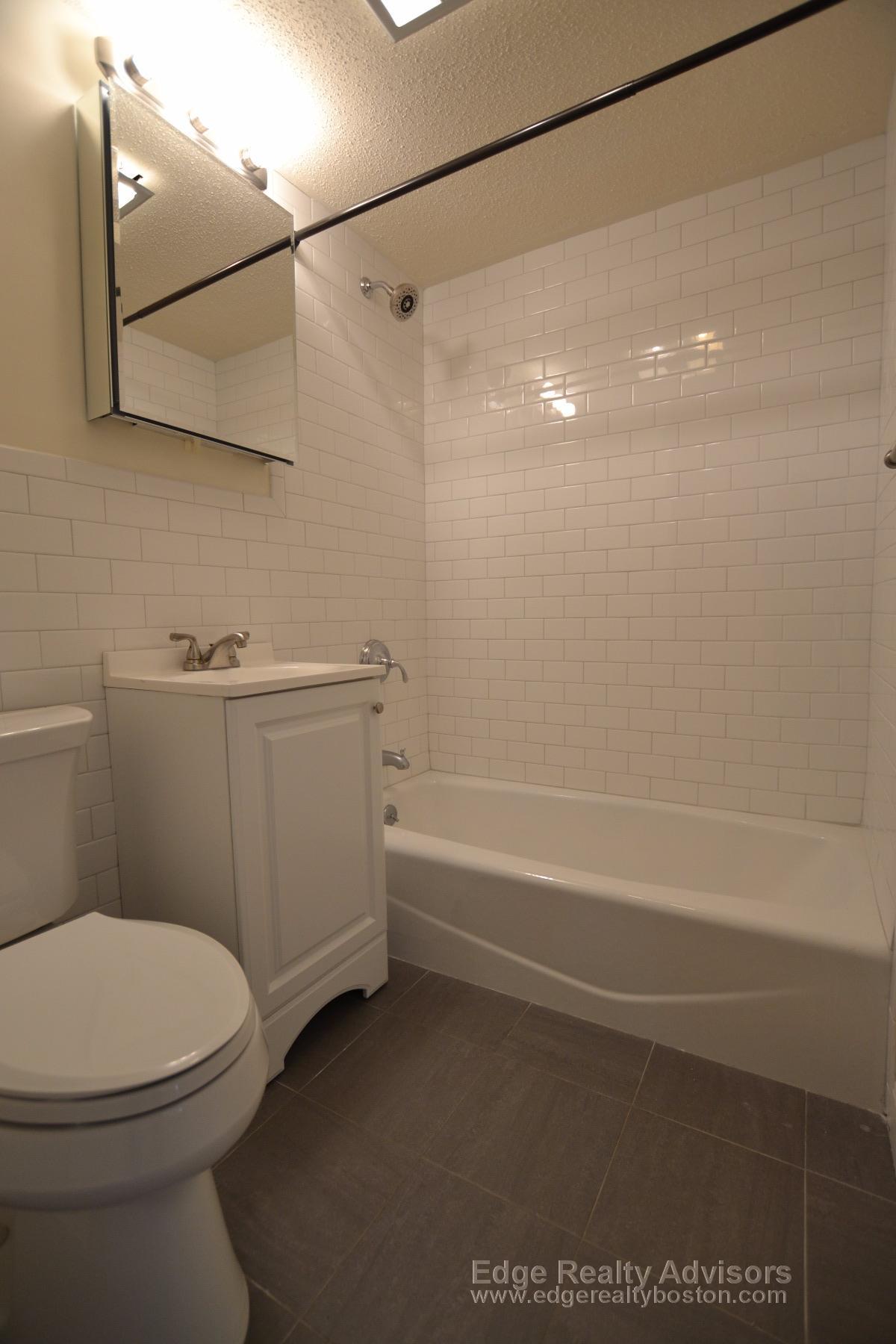 1 bed, 1 bath apartment for rent at 105 Tremont Unit 614, Brighton — photo 4 of 21