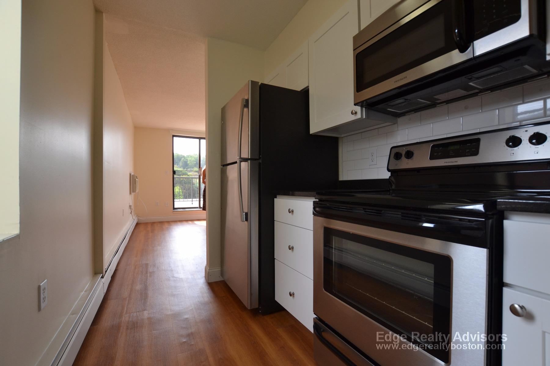 1 bed, 1 bath apartment for rent at 105 Tremont Unit 614, Brighton — photo 3 of 21