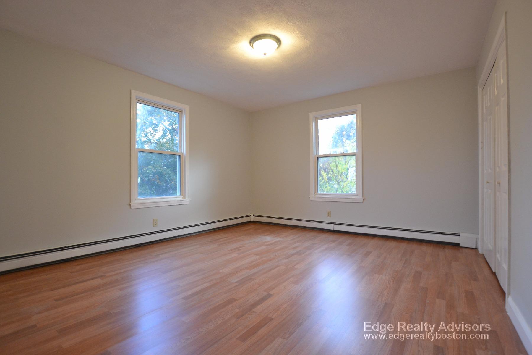 4 bed, 2 bath apartment for rent at 7 Whitman St Unit 1, Dorchester — photo 6 of 10