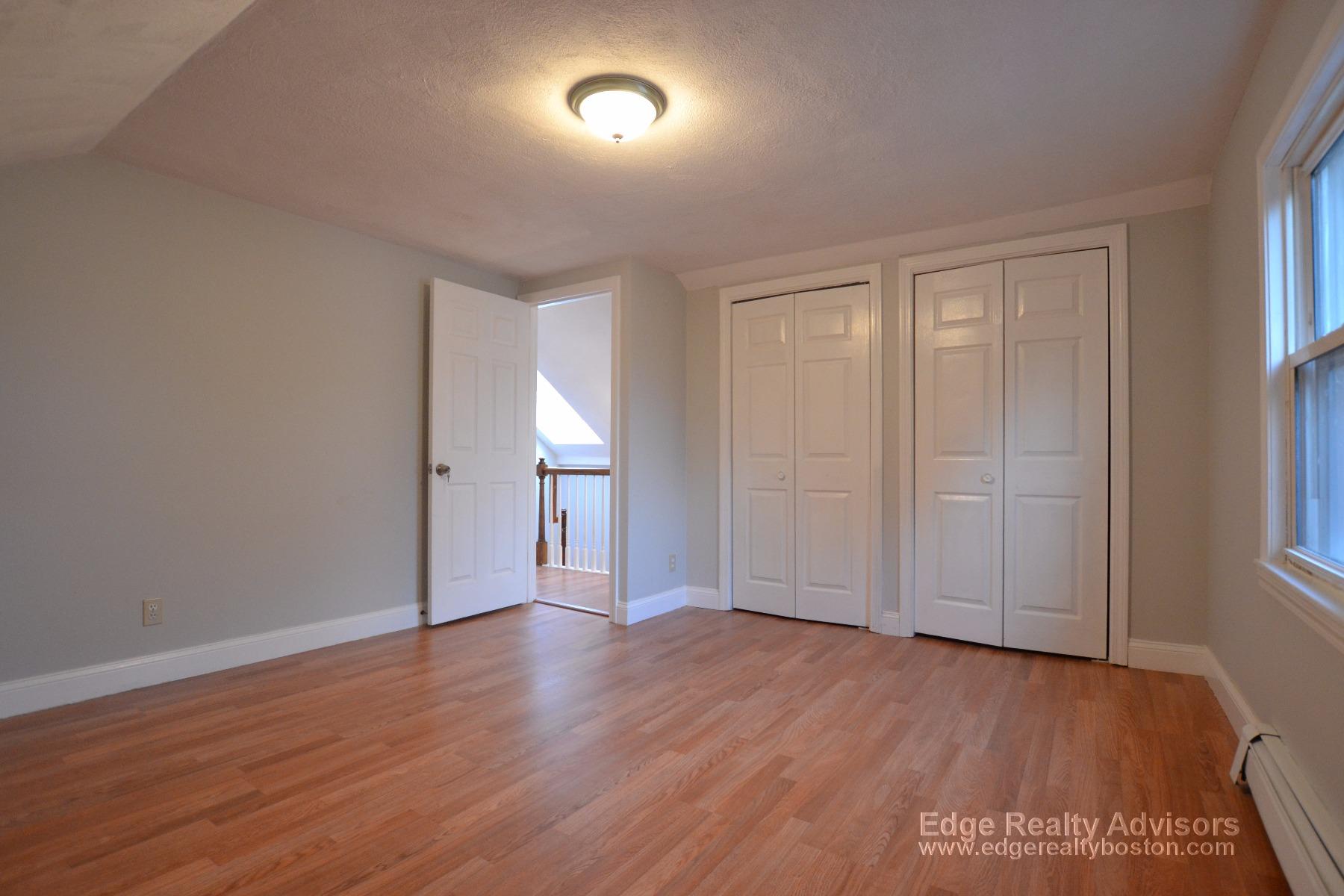 4 bed, 2 bath apartment for rent at 7 Whitman St Unit 1, Dorchester — photo 7 of 10