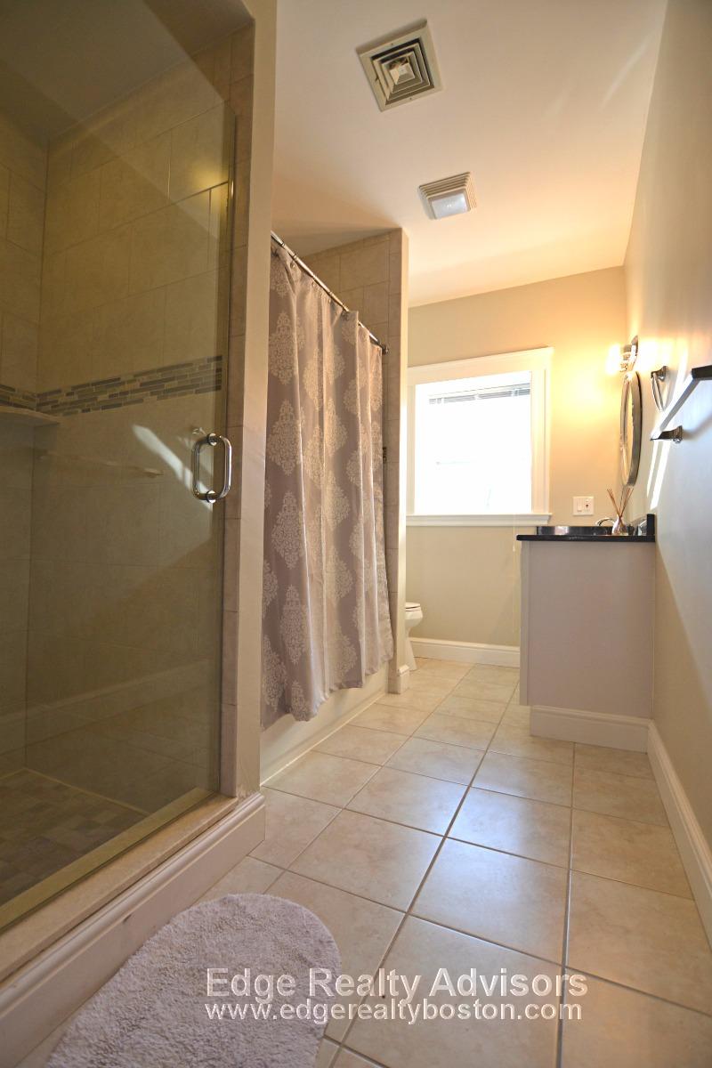 6 bed, 4+ bath apartment for rent at 76 Corey Rd Unit 1, Brighton — photo 13 of 21