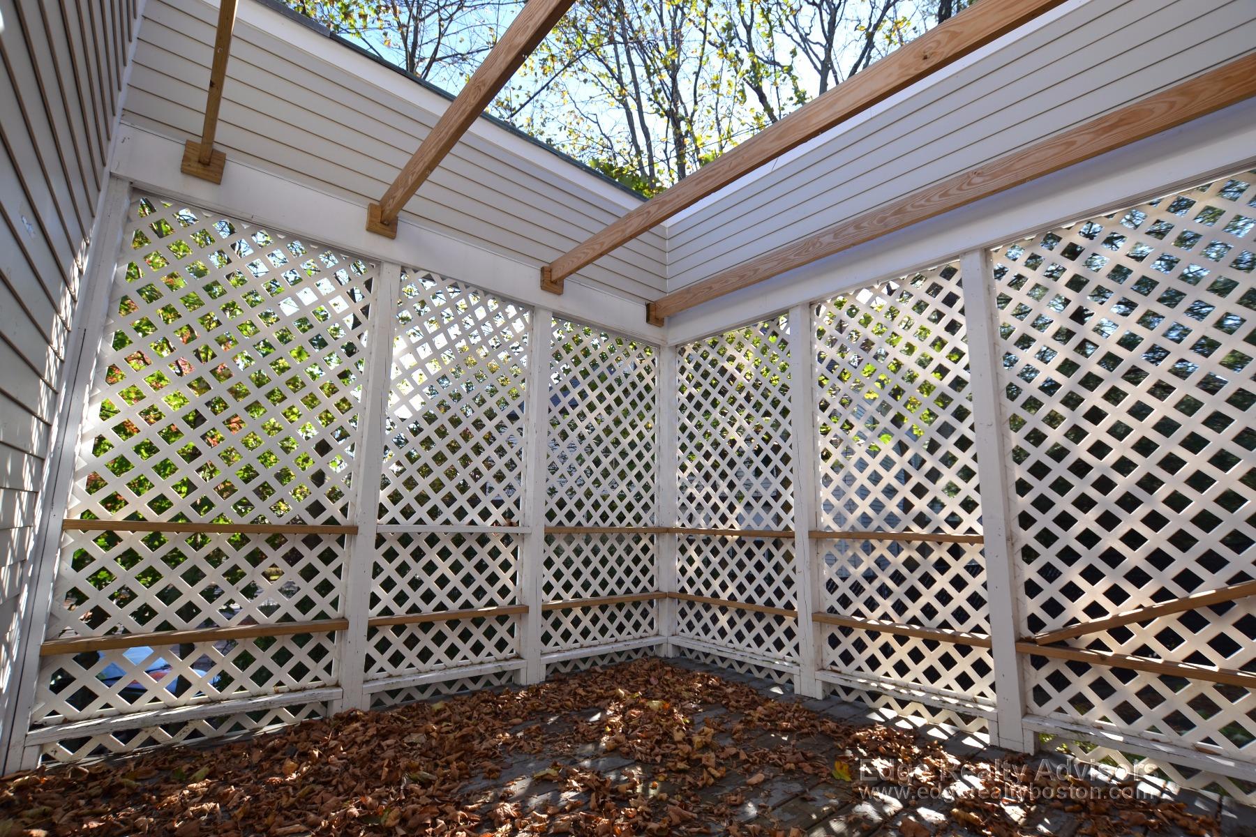 6 bed, 4+ bath apartment for rent at 76 Corey Rd Unit 1, Brighton — photo 3 of 21