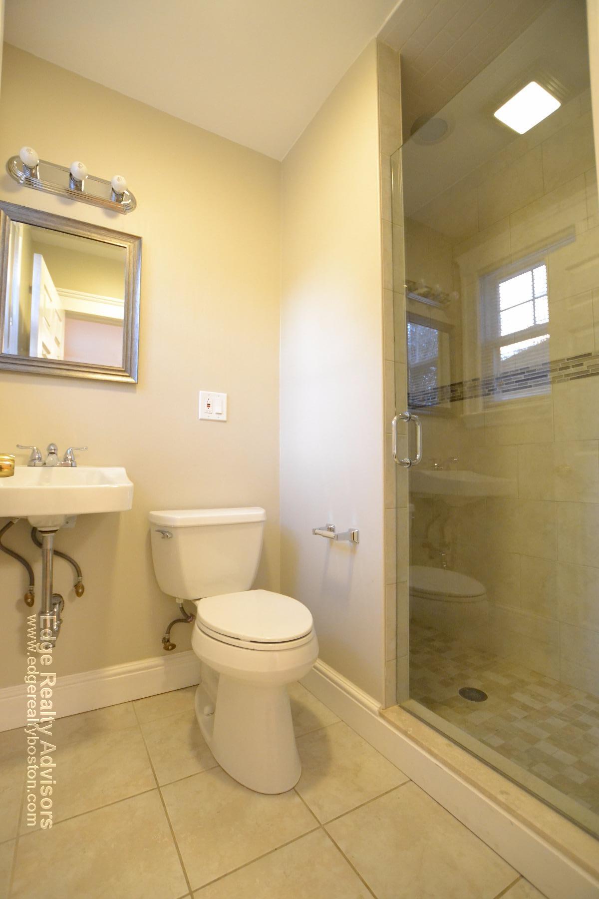 6 bed, 4+ bath apartment for rent at 76 Corey Rd Unit 1, Brighton — photo 19 of 21