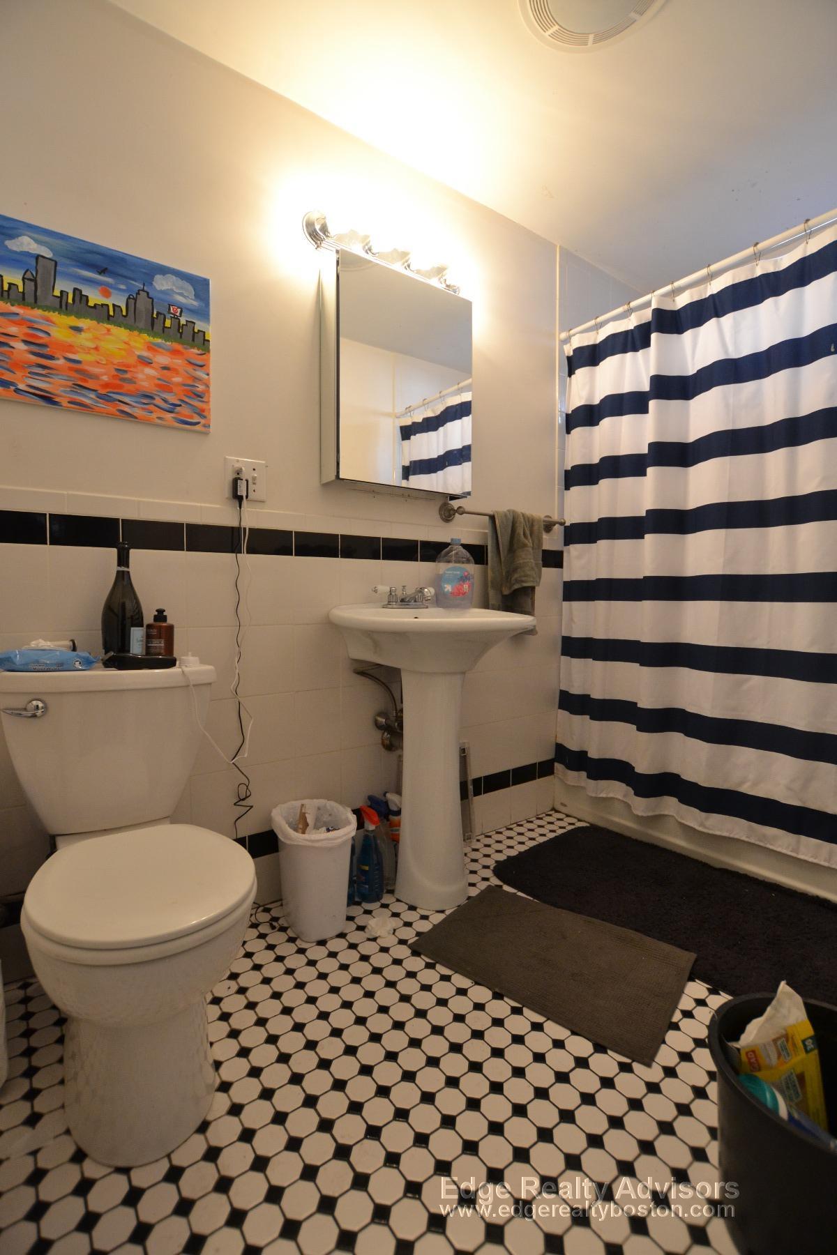 21 Saint Lukes Rd, Allston