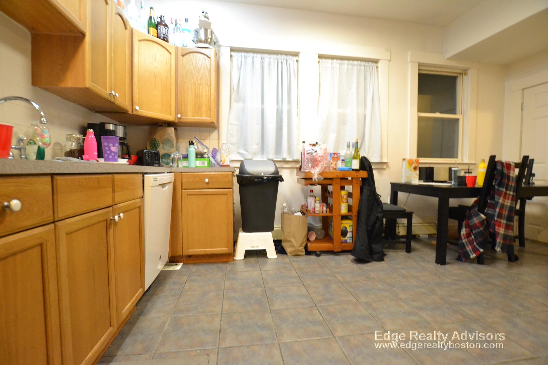 4 bed, 2 bath apartment for rent at 68 Chester St Unit 1, Allston — photo 8 of 20