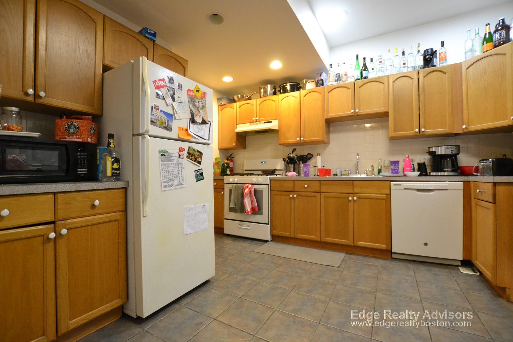 4 bed, 2 bath apartment for rent at 68 Chester St Unit 1, Allston — photo 1 of 20