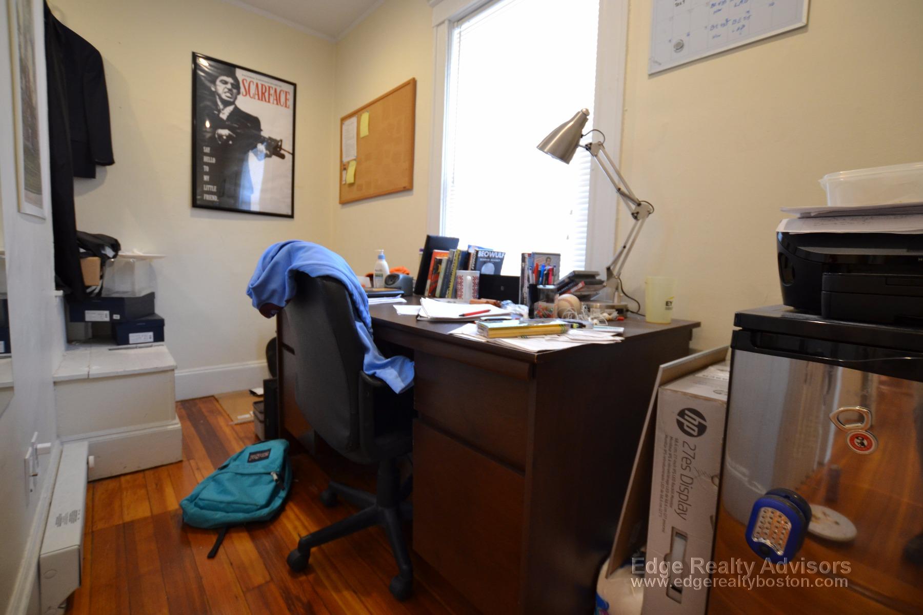 8 Sawyer Ter, Allston