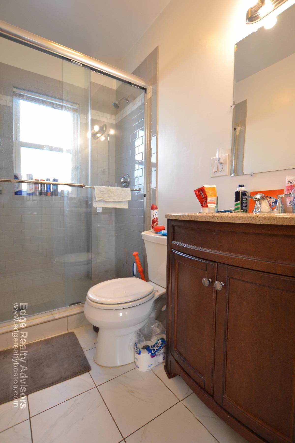 8 Sawyer Ter, Allston