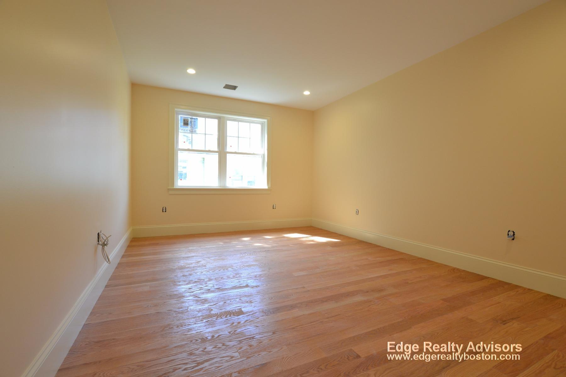 5 bed, 3.5 bath apartment for rent at 134 Bigelow St Unit 1, Brighton — photo 7 of 13