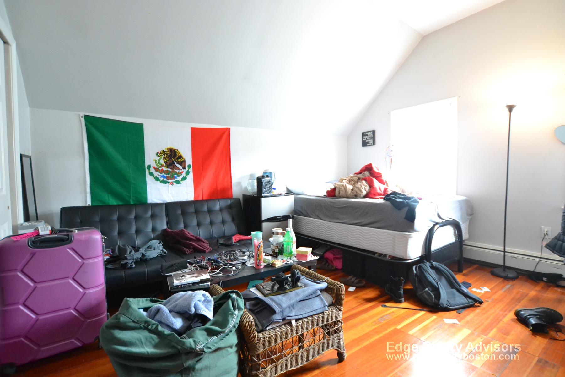 36 Long Ave, Allston