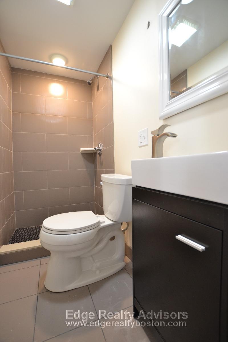 21 Weitz St, Allston