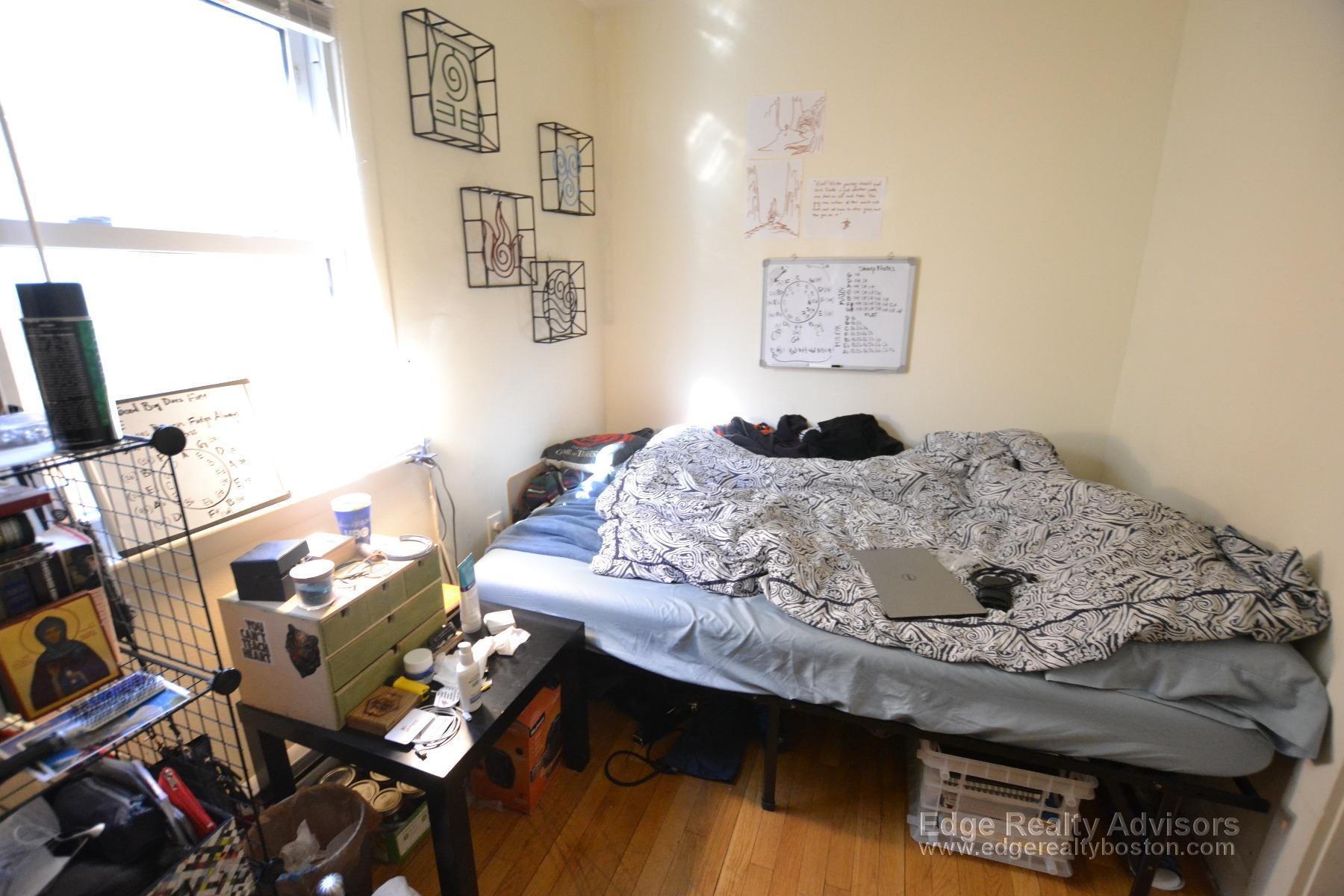 26 Ashford St, Allston