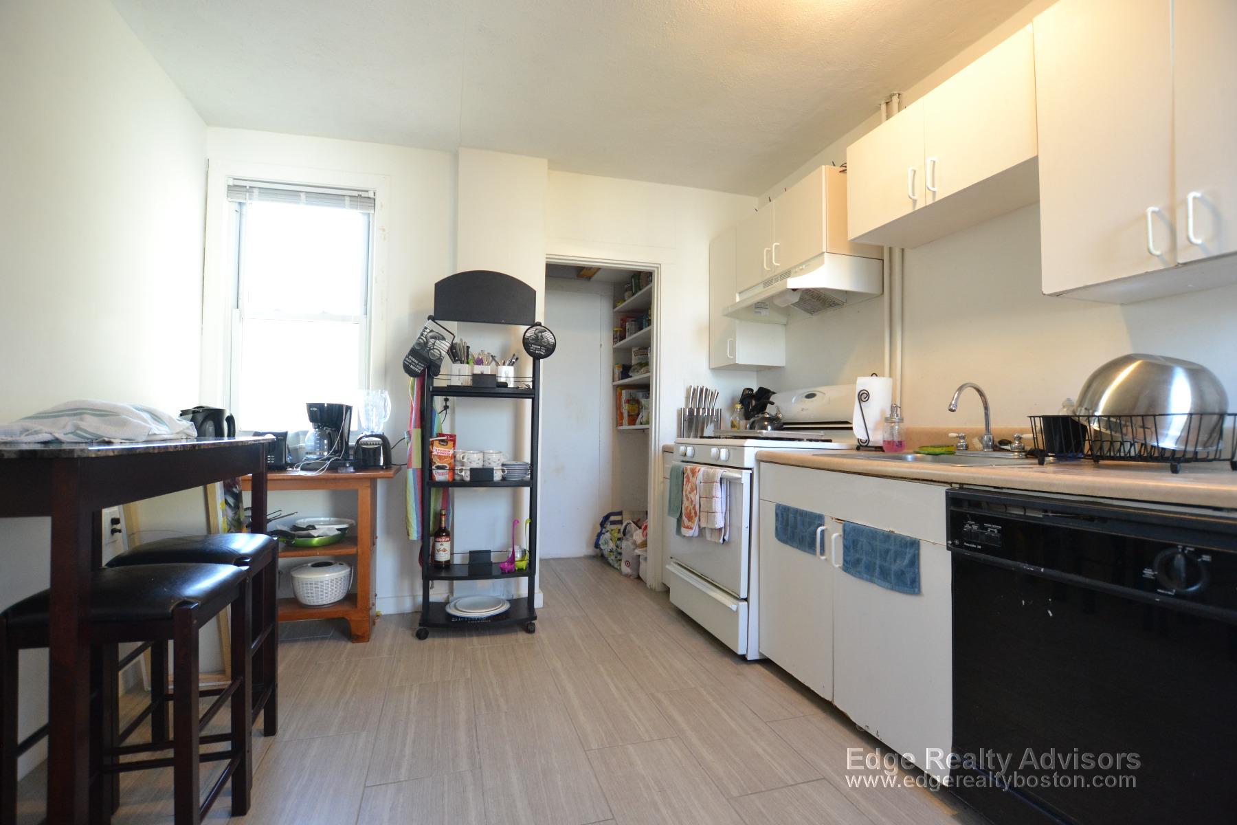 26 Ashford St, Allston