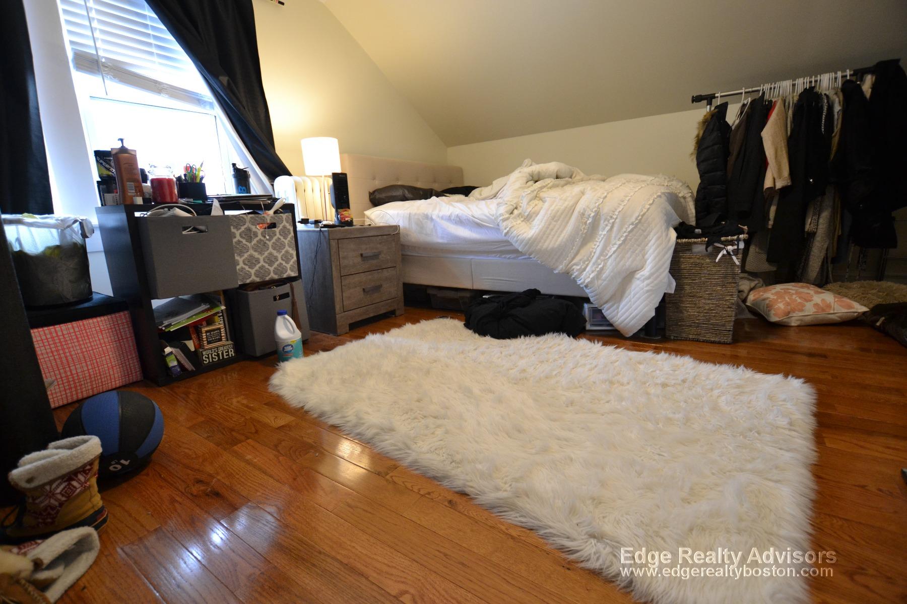 4 bed, 2 bath apartment for rent at 65 Shannon St Unit 1, Brighton — photo 11 of 11