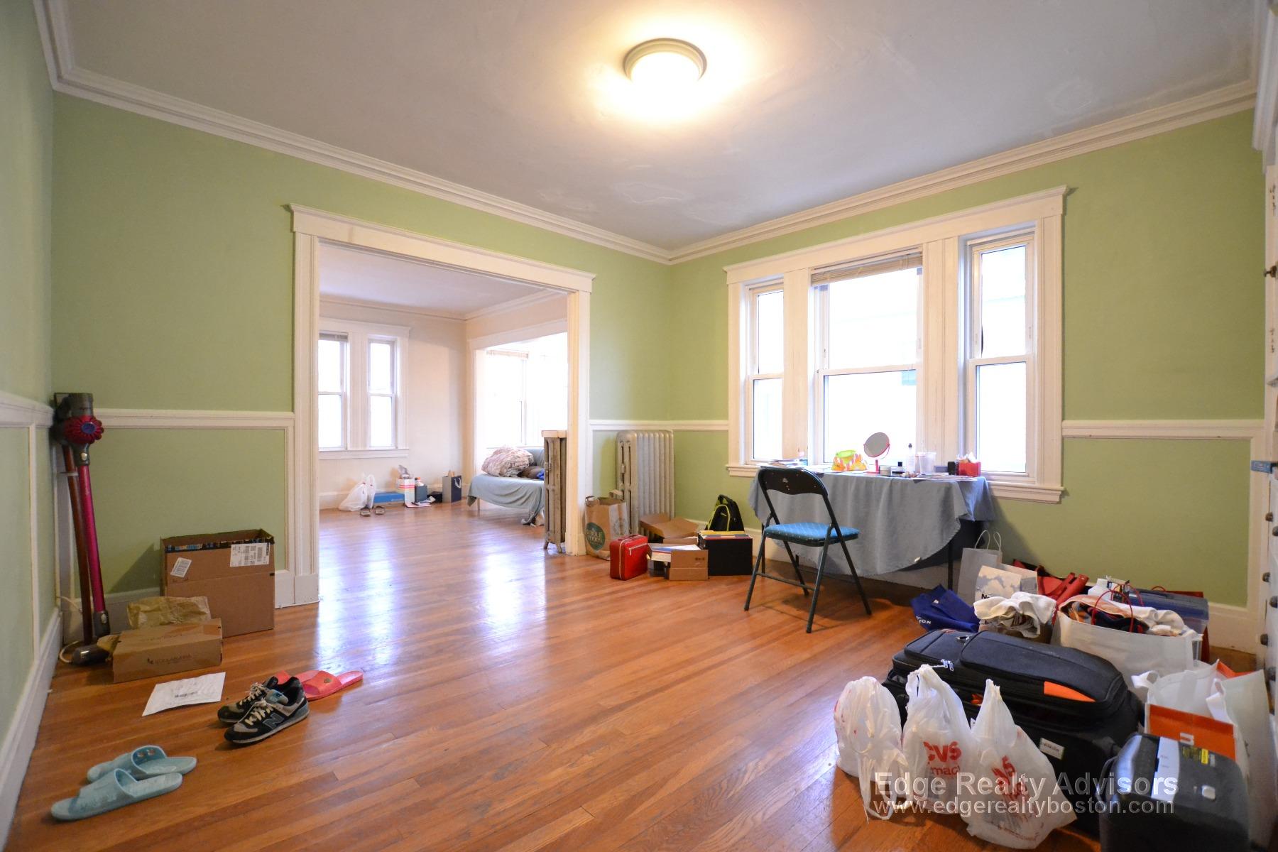 2 bed, 1 bath apartment for rent at 66 Claymoss Rd Unit 1, Brighton — photo 5 of 11