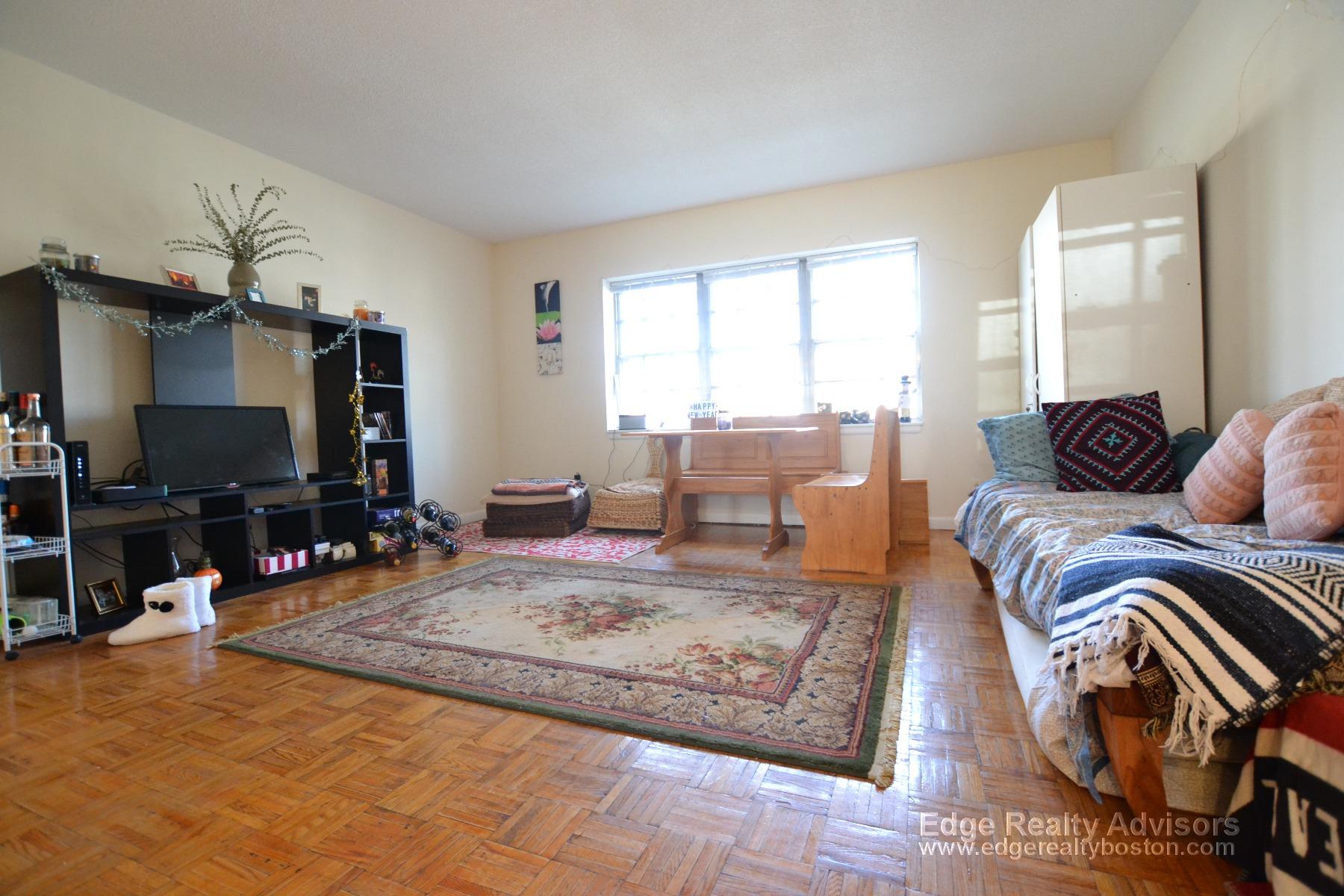 132 Lake Shore Rd, Brighton