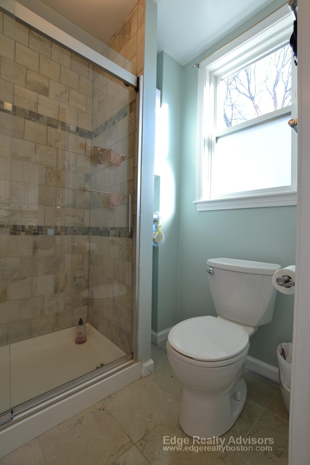 35 Palmer St, Waltham