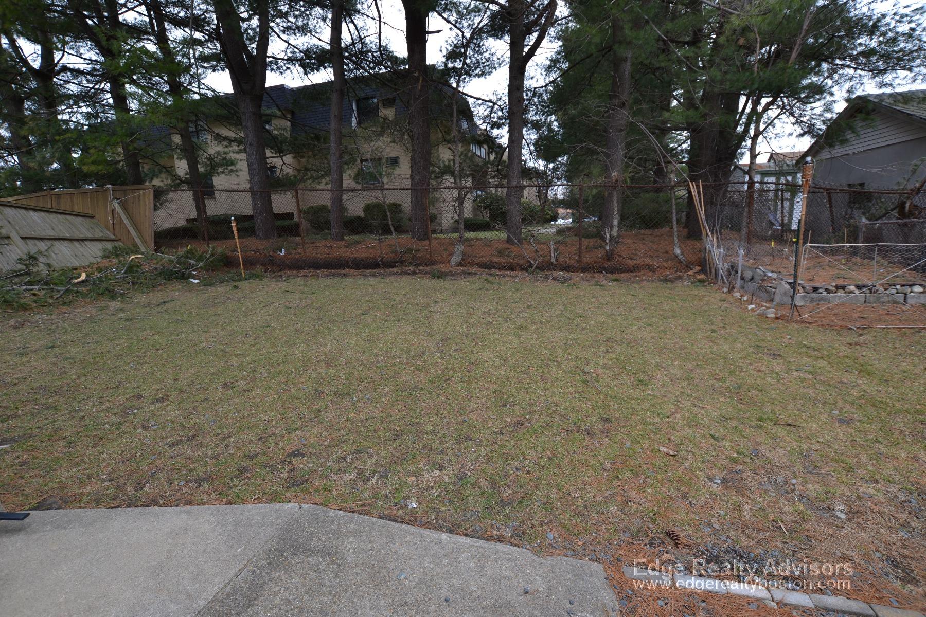 3 bed, 2 bath apartment for rent at 210 Arlington St Unit 1, Watertown — photo 2 of 9