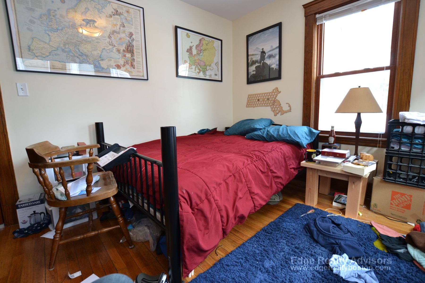 61 Poplar St, East Watertown