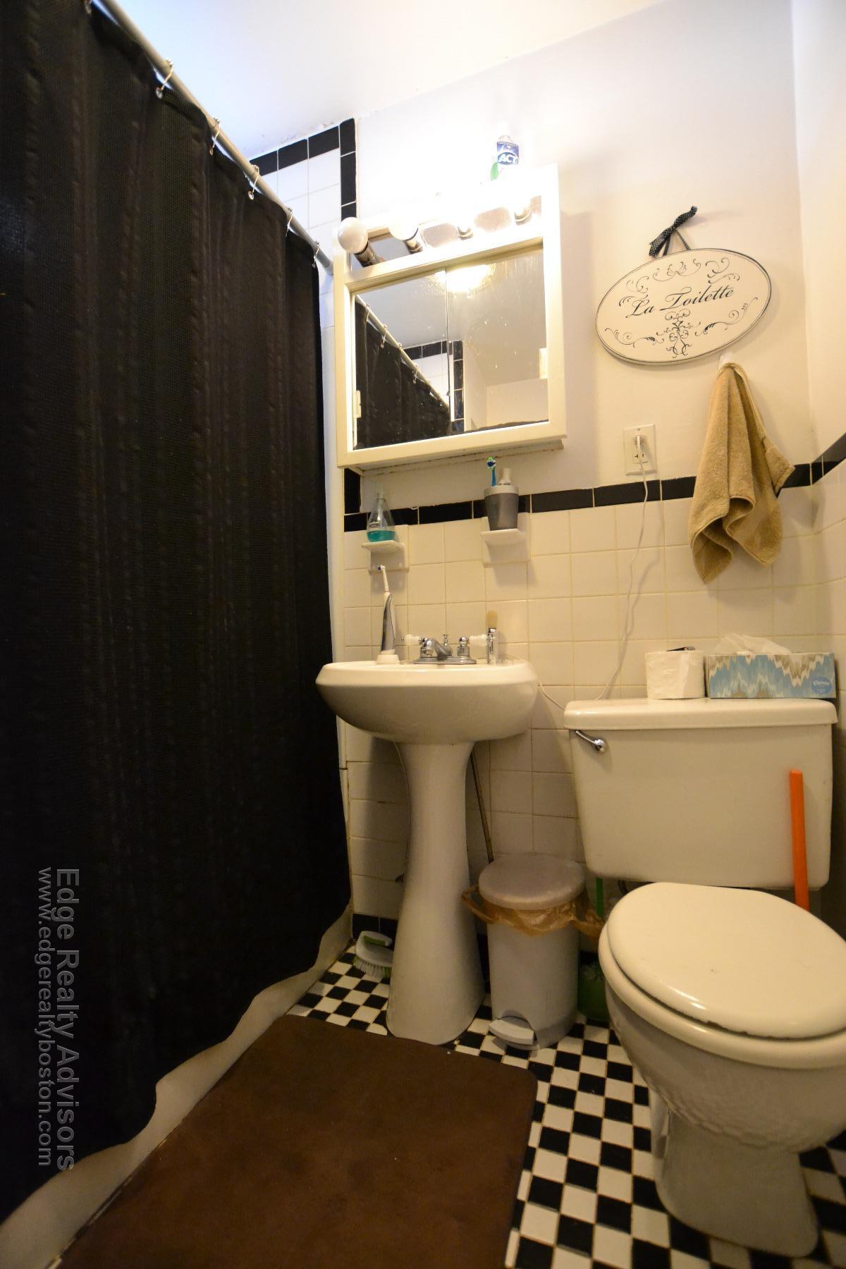 140 Brooks St, Brighton