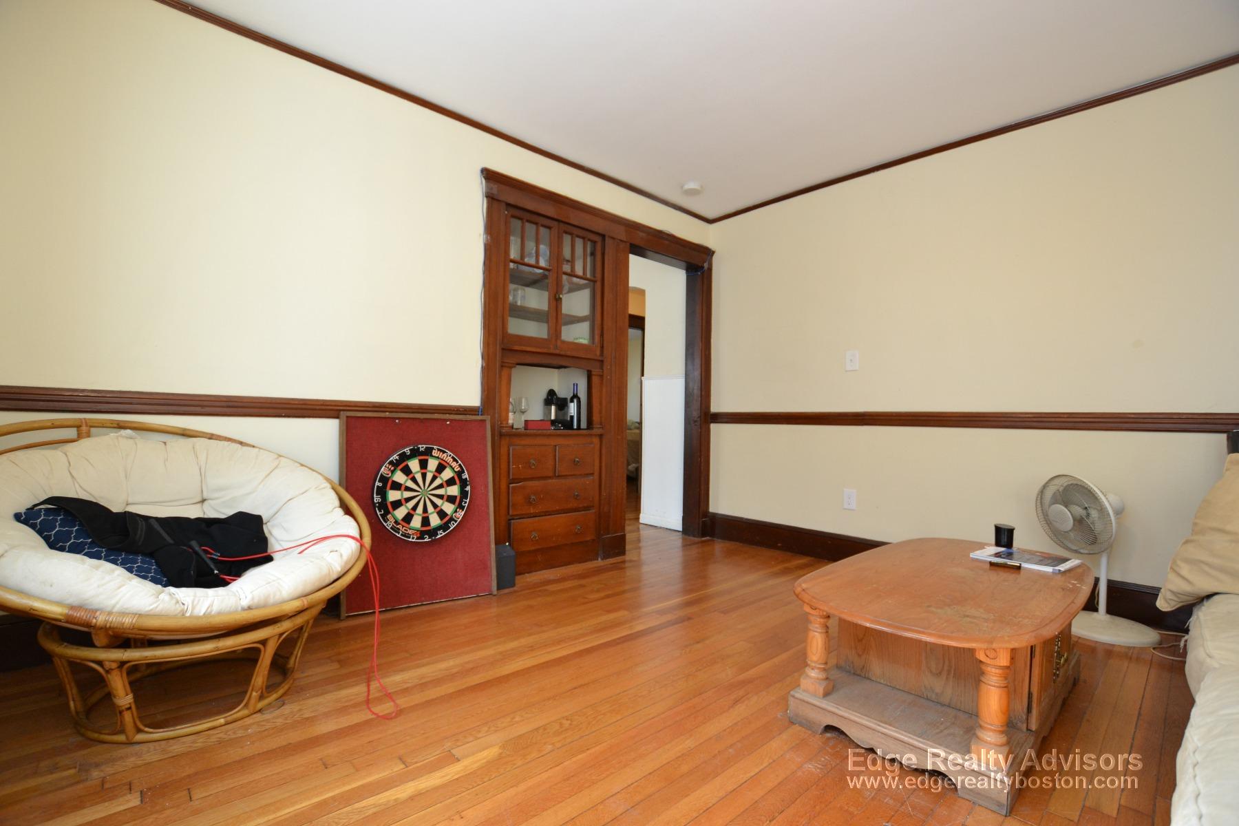 3 bed, 1 bath apartment for rent at 7 Bostonia Ave Unit 1, Brighton — photo 7 of 16