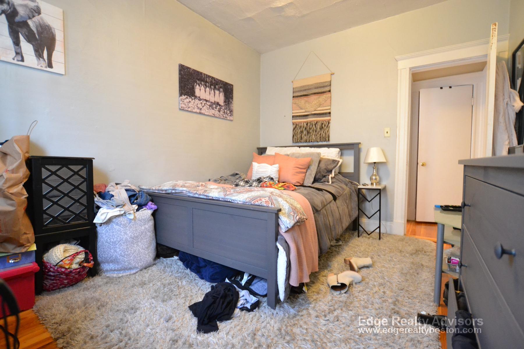 2 bed, 1 bath apartment for rent at 274 Kelton St Unit 12, Allston — photo 7 of 8