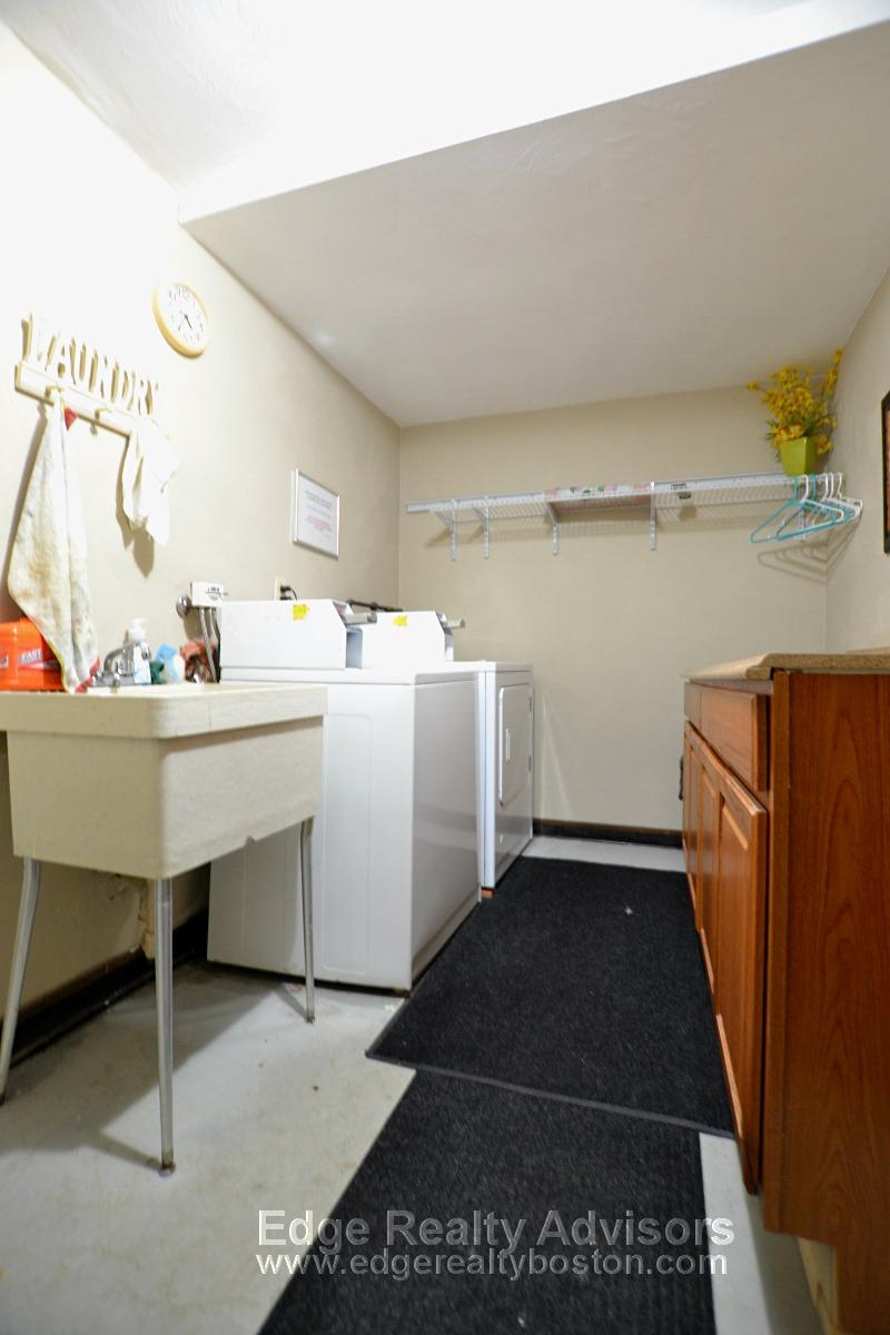 2 bed, 1 bath apartment for rent at 5 General Greene Ave Unit 4, Natick — photo 11 of 16