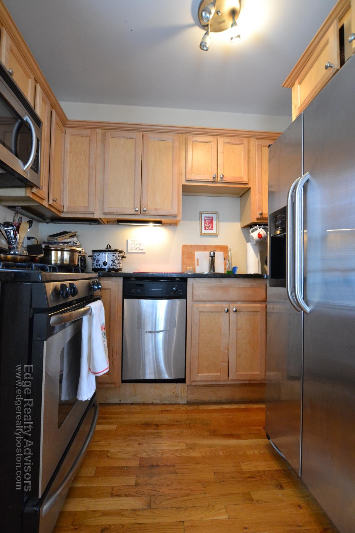 4 bed, 2 bath apartment for rent at 14 Eulita Ter Unit 2, Brighton — photo 11 of 11