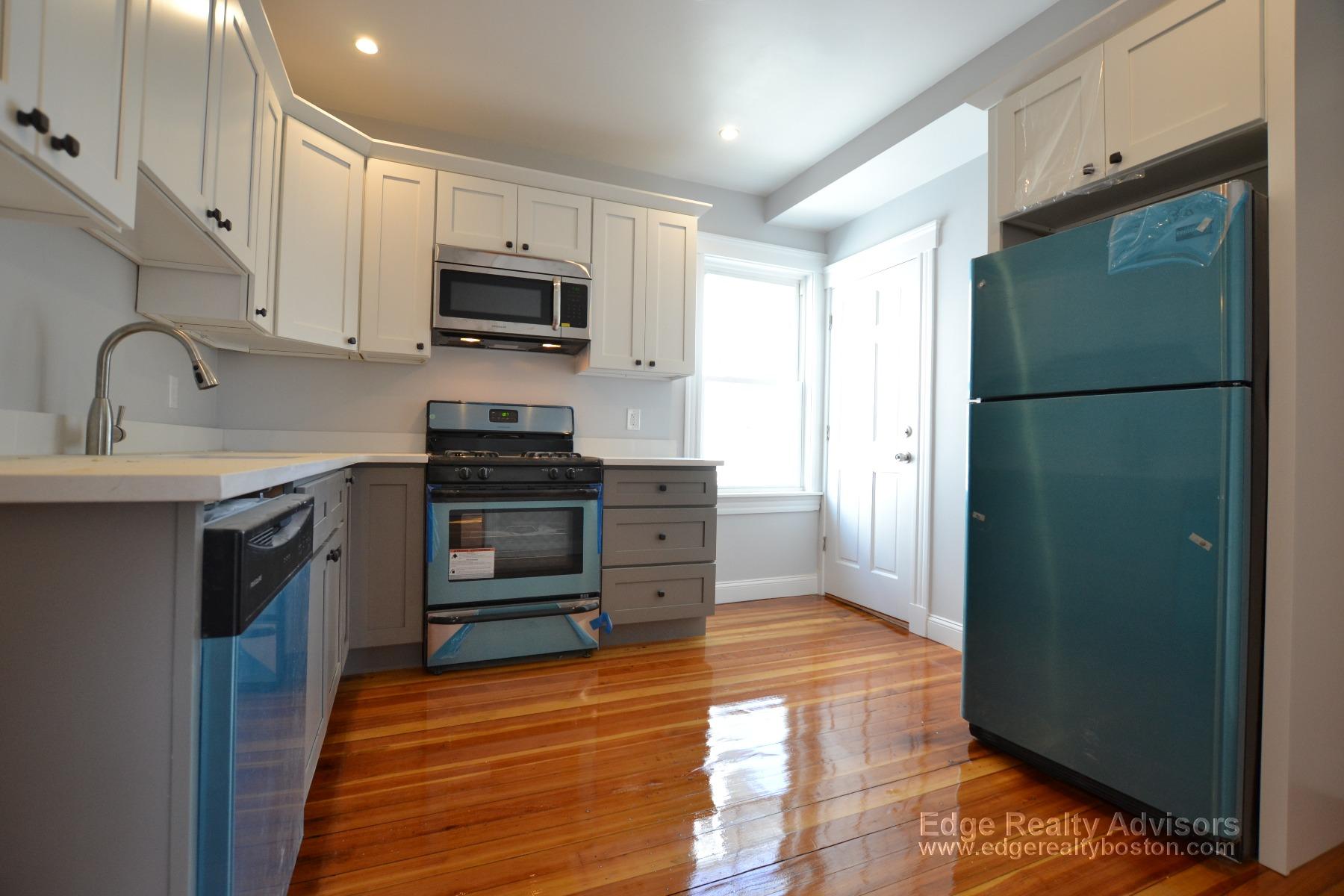 3 bed, 1 bath apartment for rent at 24 Vassar St Unit 3, Dorchester — photo 5 of 15