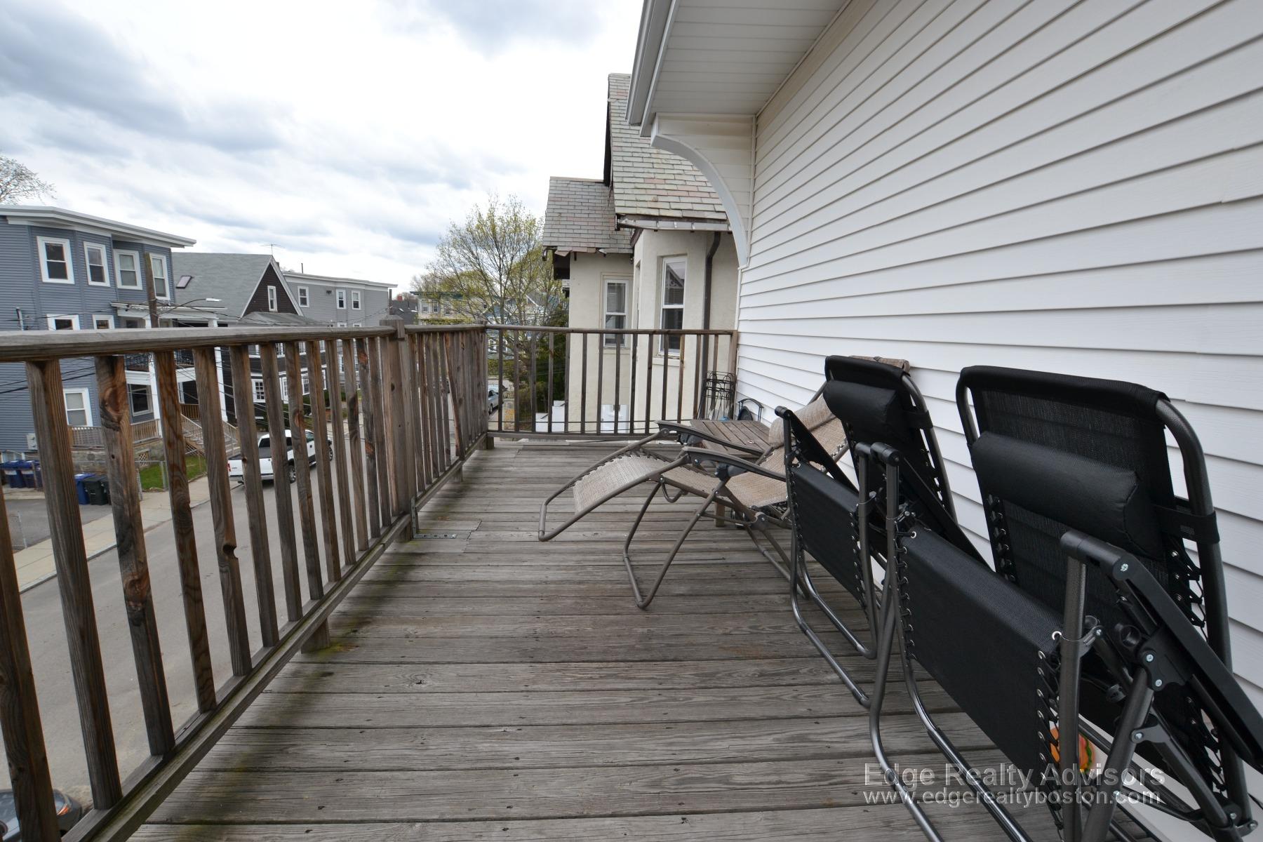 4 bed, 2 bath apartment for rent at 27 Justin Rd Unit 2, Brighton — photo 4 of 12