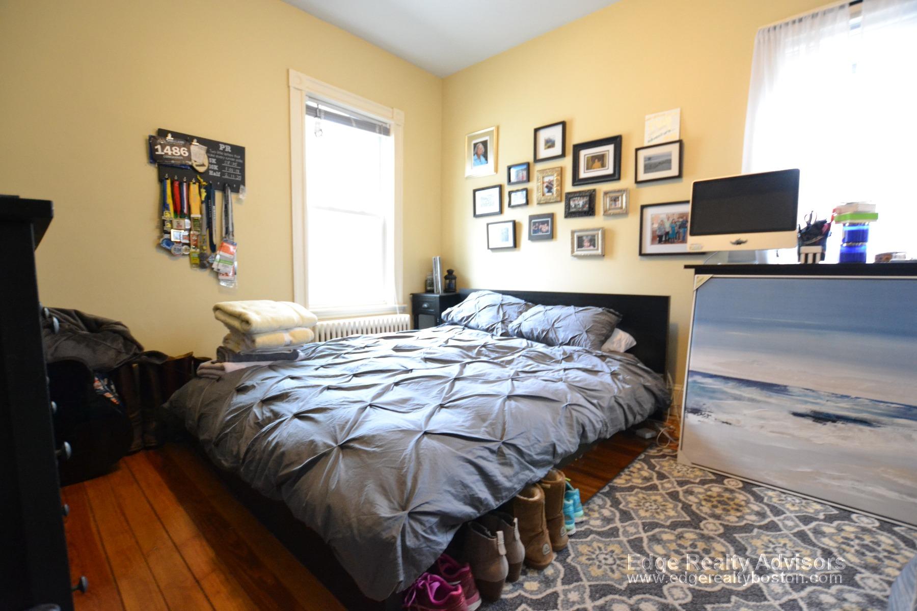 4 bed, 2 bath apartment for rent at 27 Justin Rd Unit 2, Brighton — photo 10 of 12