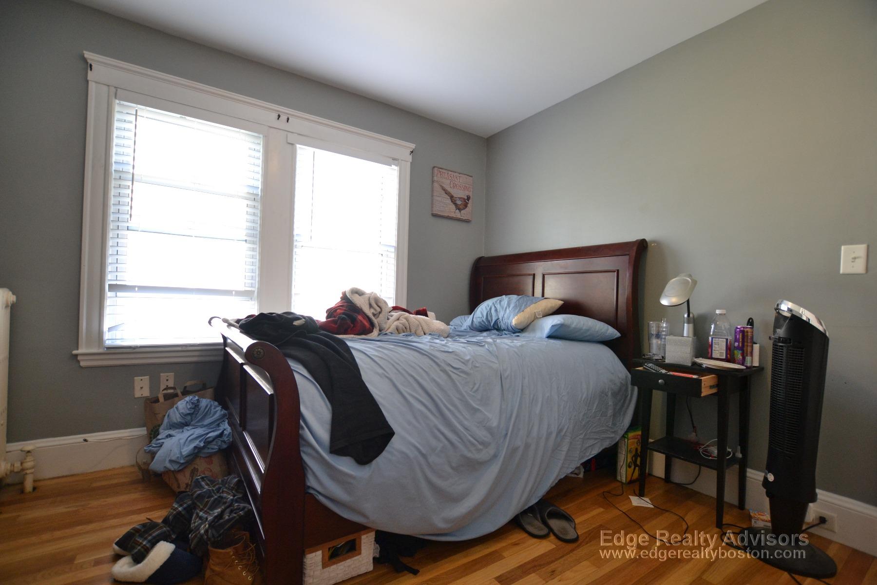 4 bed, 2 bath apartment for rent at 67 Surrey St Unit 2, Brighton — photo 8 of 14