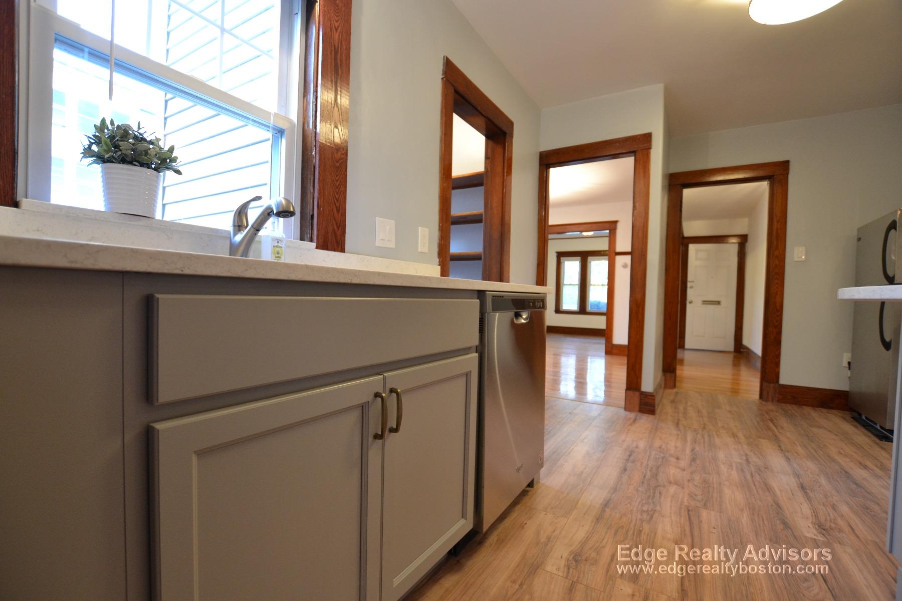 3 bed, 1 bath apartment for rent at 242 Lake St Unit 1, Brighton — photo 7 of 12