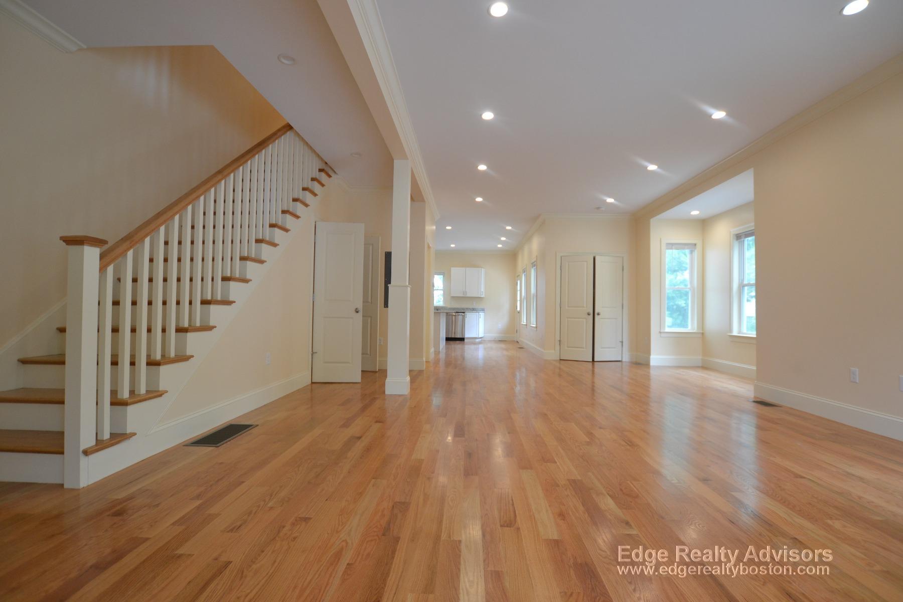5 bed, 3.5 bath apartment for rent at 134 Bigelow St Unit 1, Brighton — photo 2 of 13