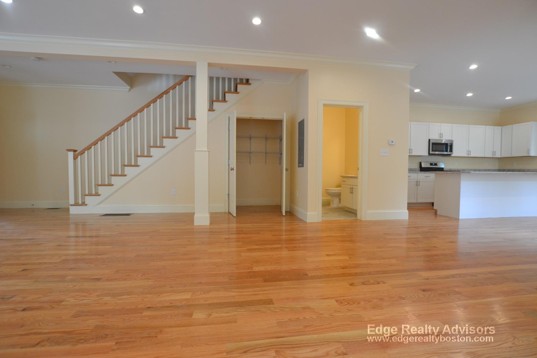 5 bed, 3.5 bath apartment for rent at 134 Bigelow St Unit 1, Brighton — photo 13 of 13
