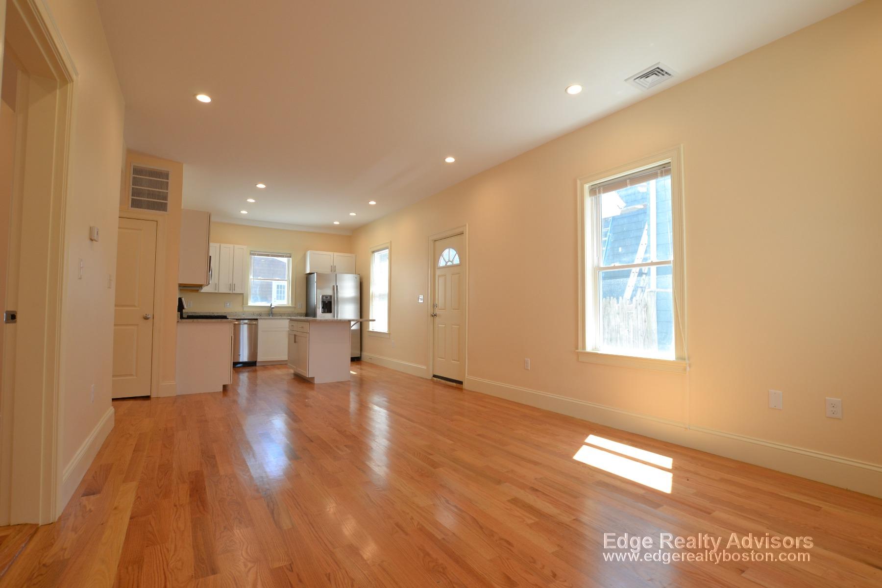 33 Pratt St, Allston