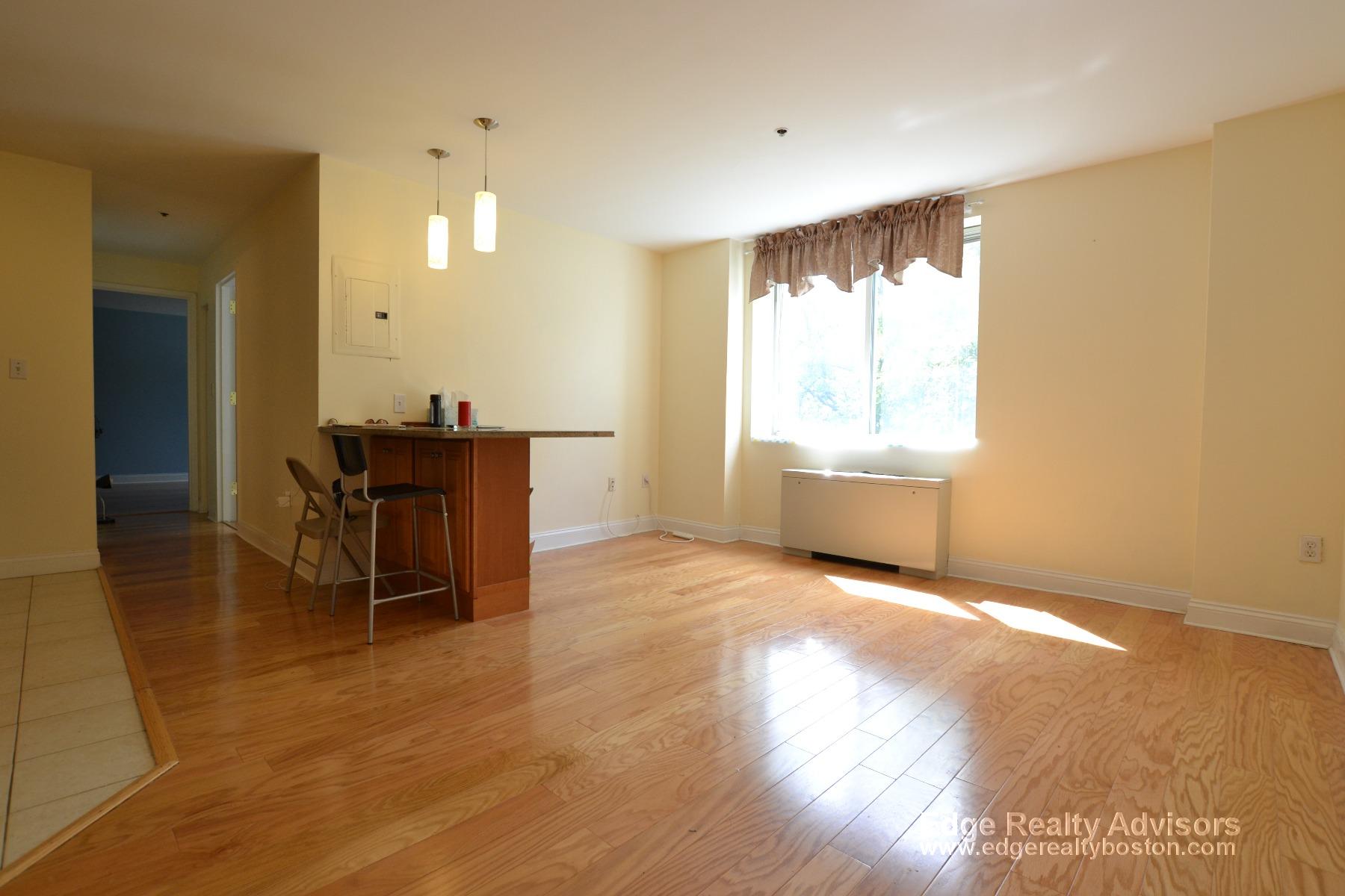 332 Jamaicaway, Jamaica Plain