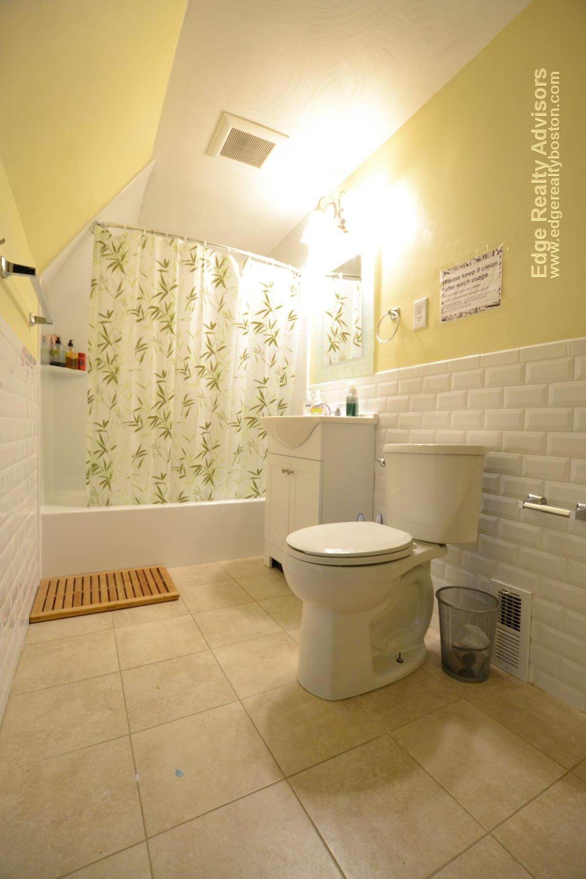 35 Palmer St, Waltham