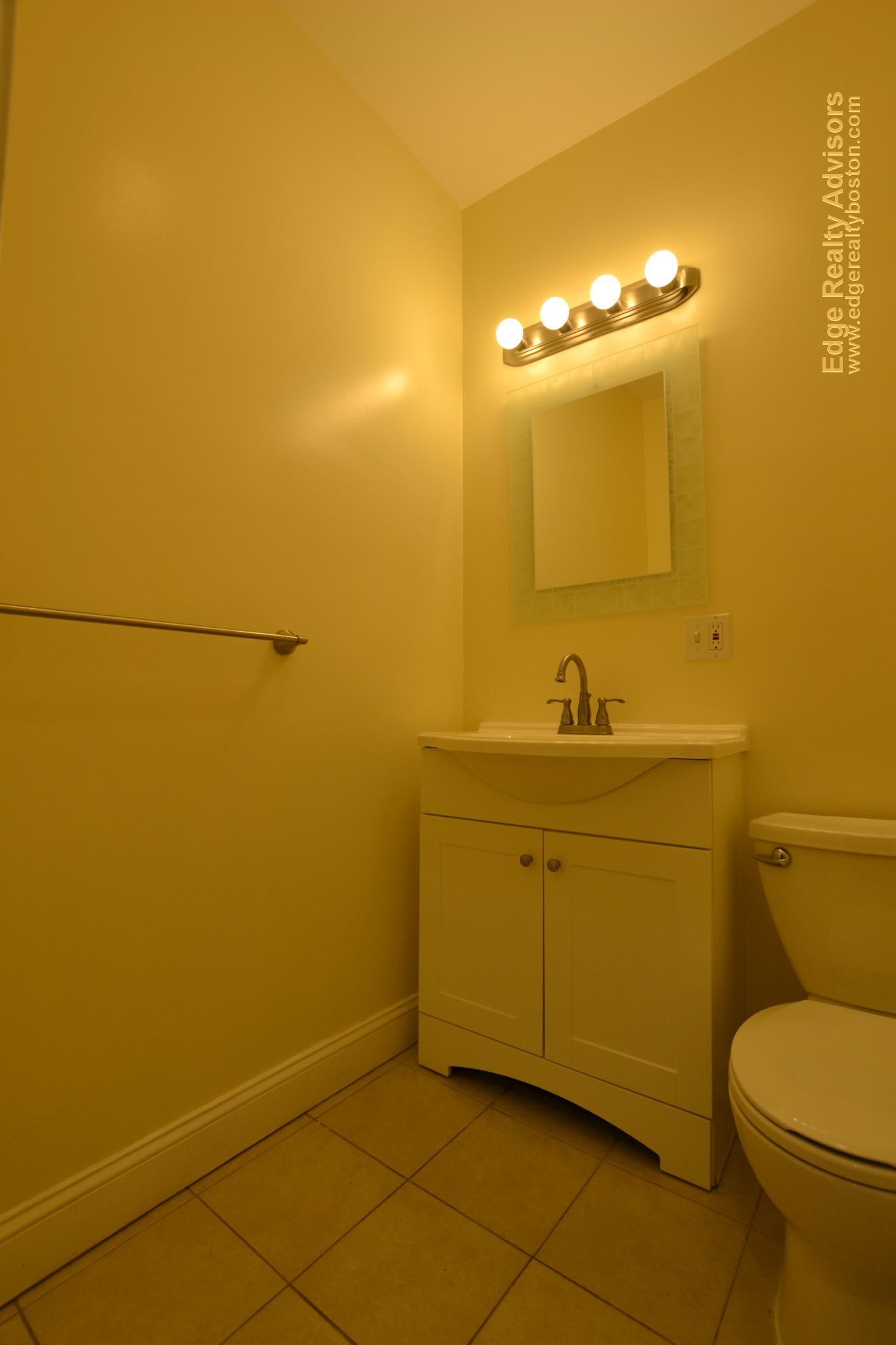 6 bed, 2.5 bath apartment for rent at 18 Sparhawk St Unit 2, Brighton — photo 10 of 13