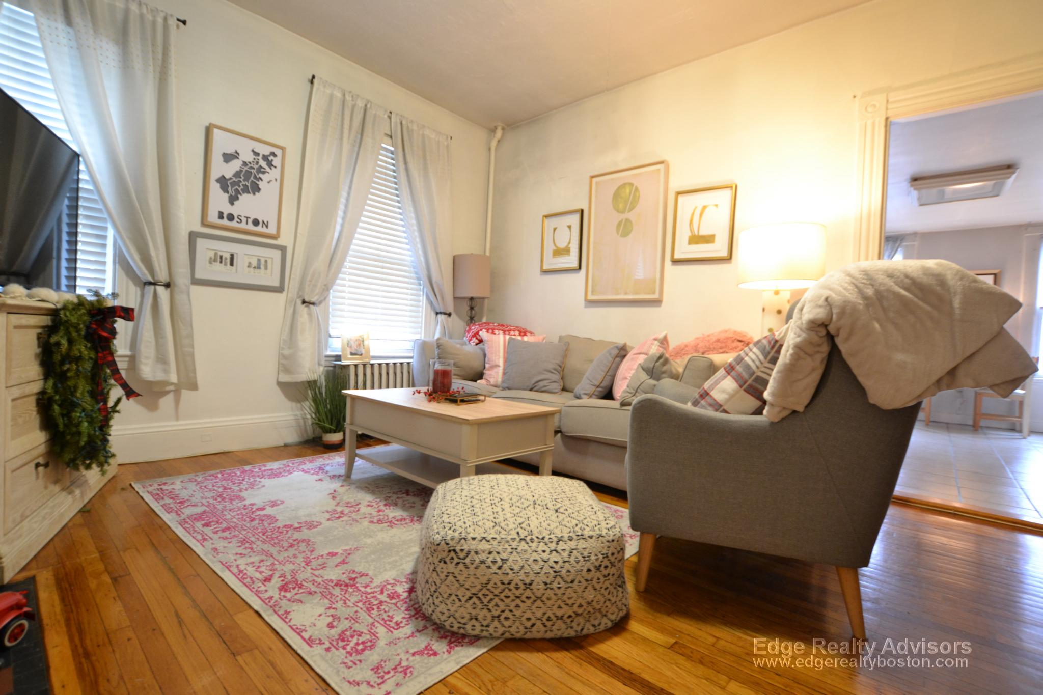 27 Pratt St, Allston